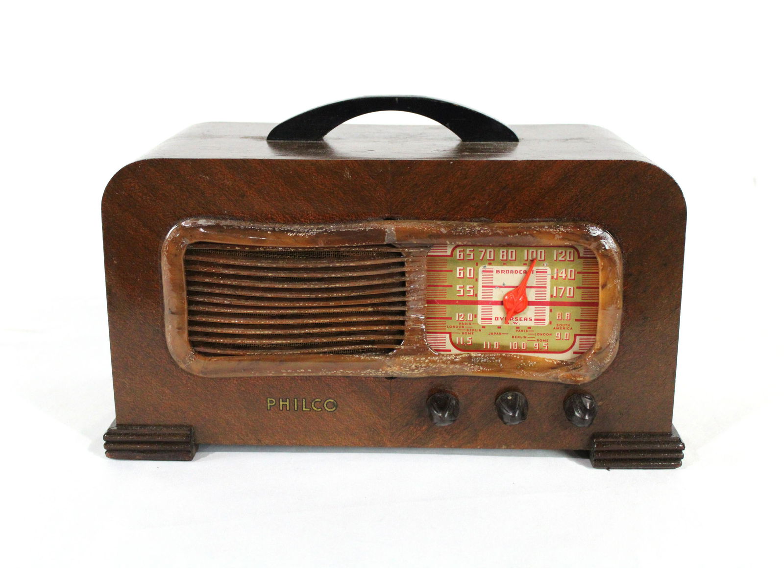 Philco Model 41-221 Wooden Radio (1 of 3)