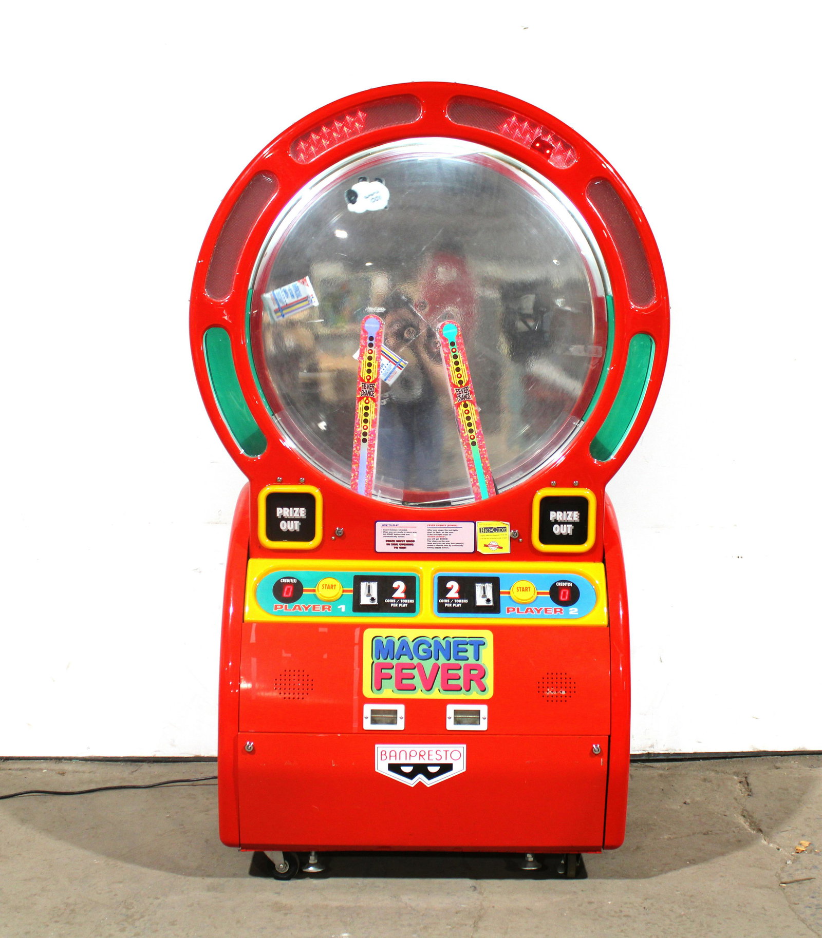 Magnet Fever Ticket Redemption Arcade Game (1 of 2)