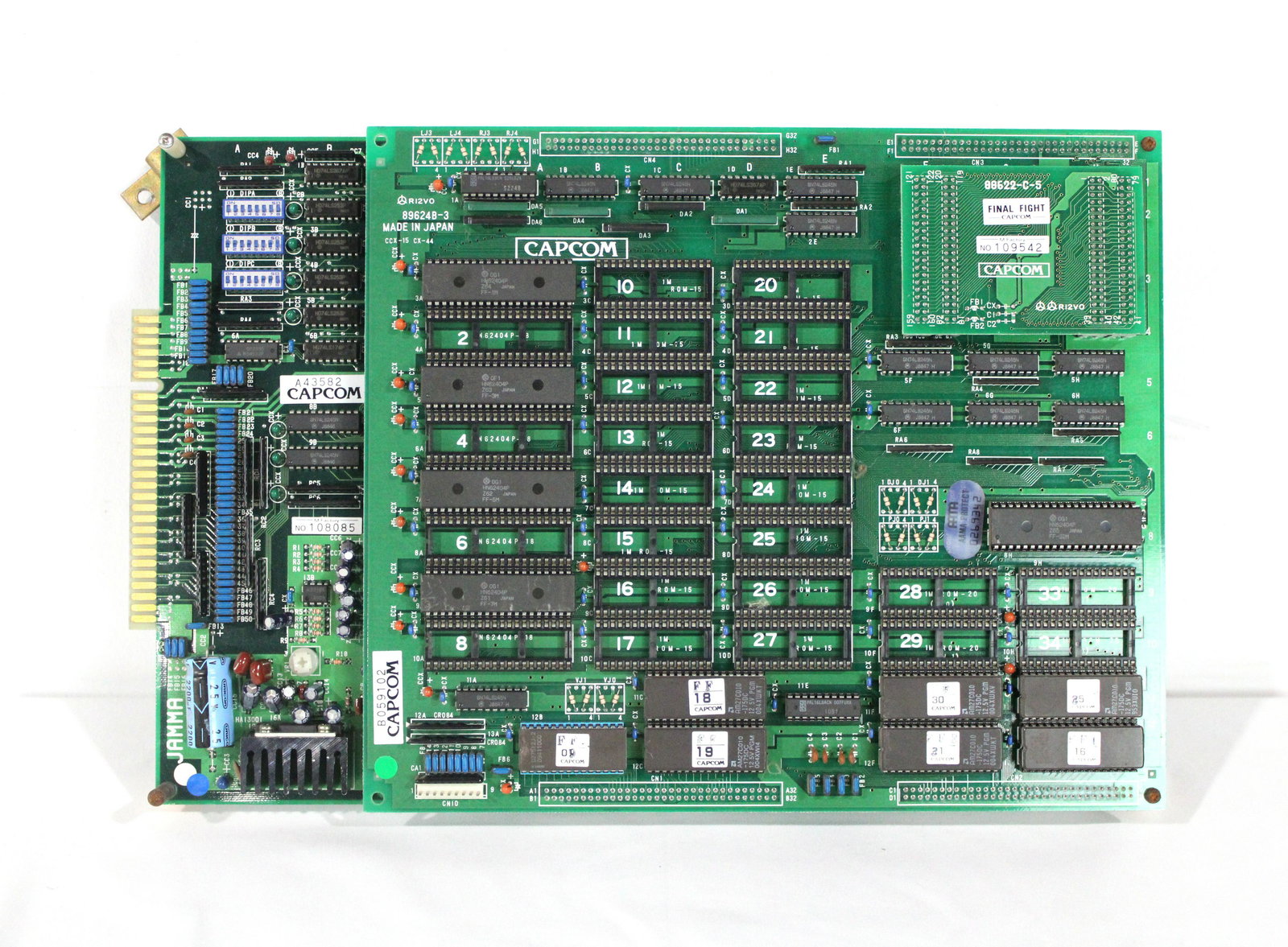 Capcom Final Fight Arcade Game Board (1 of 2)