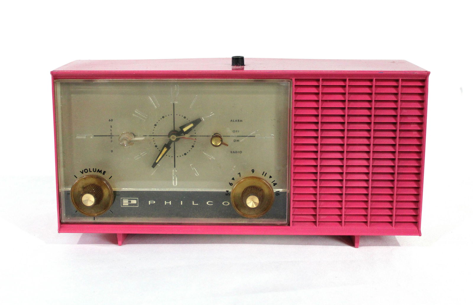 Vintage Philco Pink Painted Radio (1 of 3)