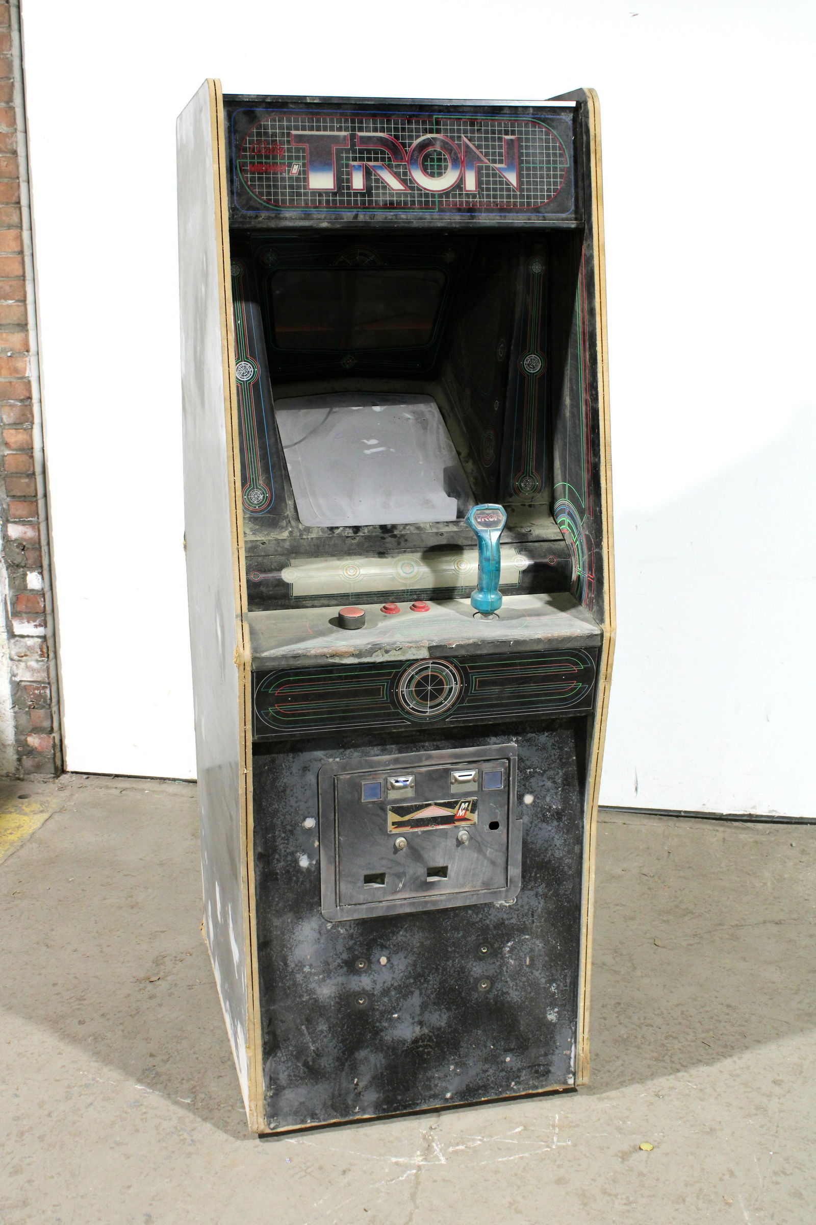 Bally Midway Tron Arcade Game Cabinet (1 of 6)