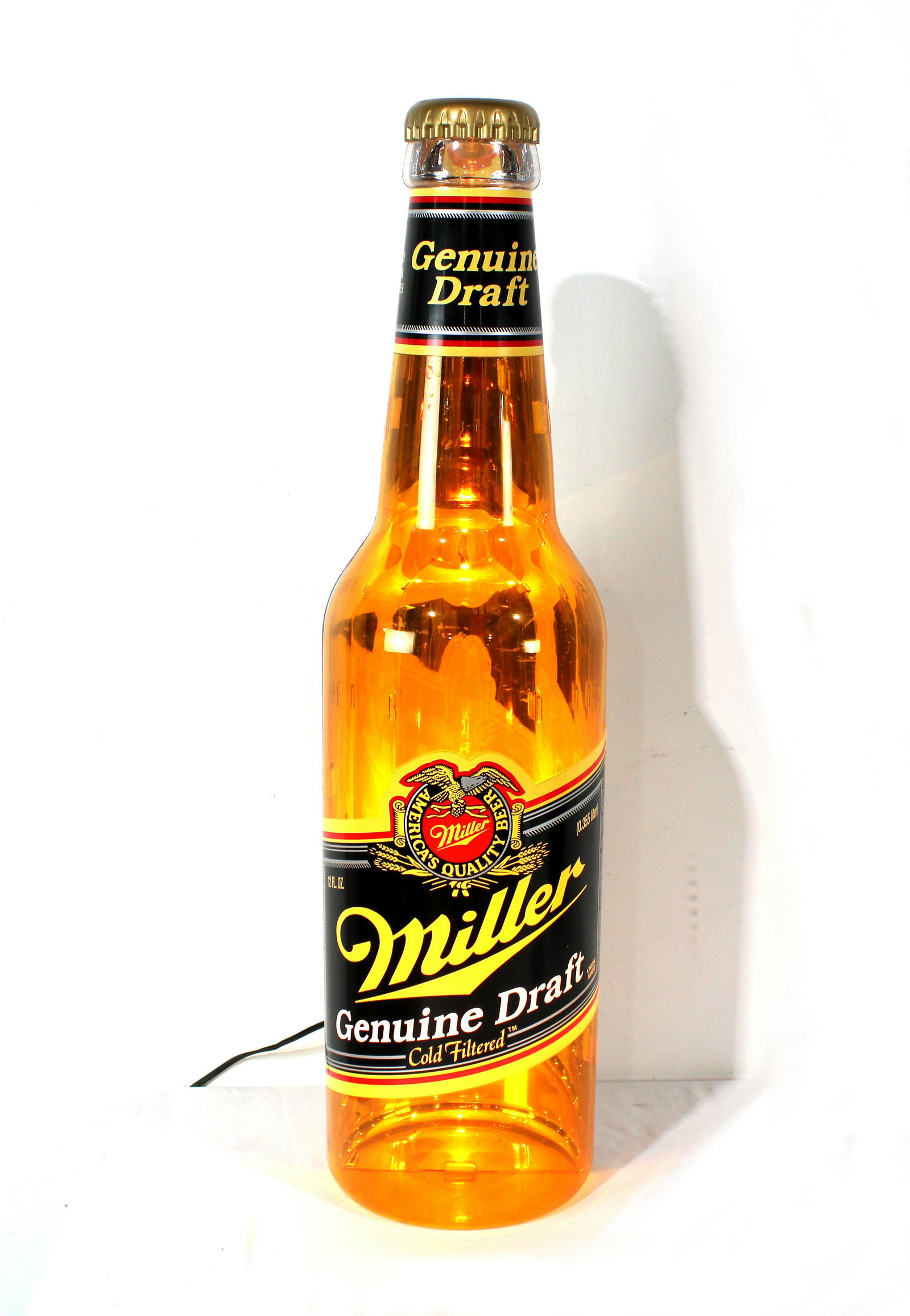 Miller Genuine Draft Beer Light Up Sign (1 of 2)