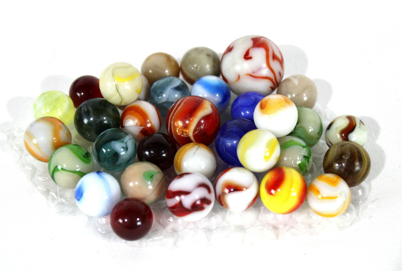 Lot of Early Machine Made Marbles, Some UV active (1 of 3)