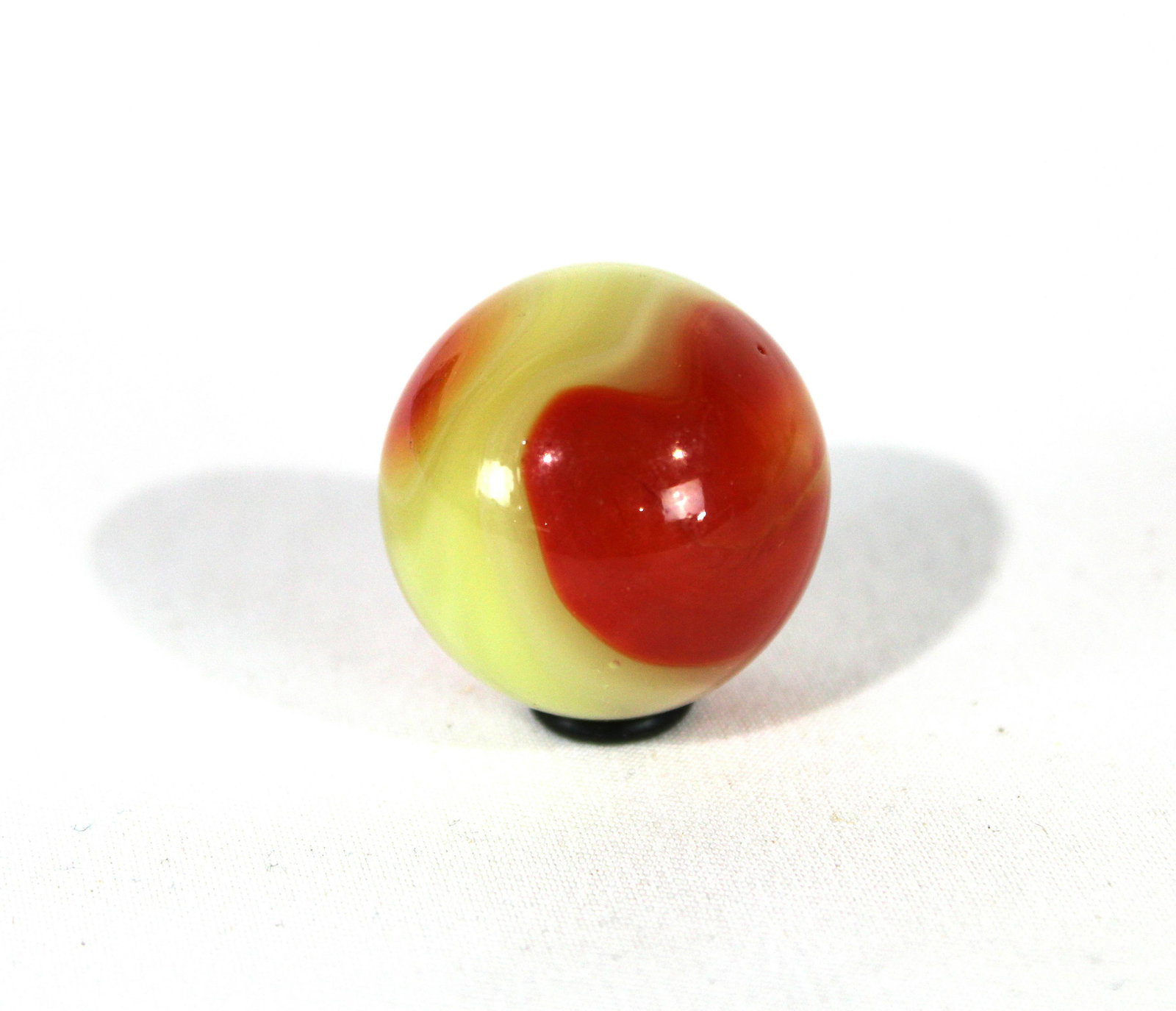 1" Akro Agate Cherryade Marble, UV Active (1 of 4)