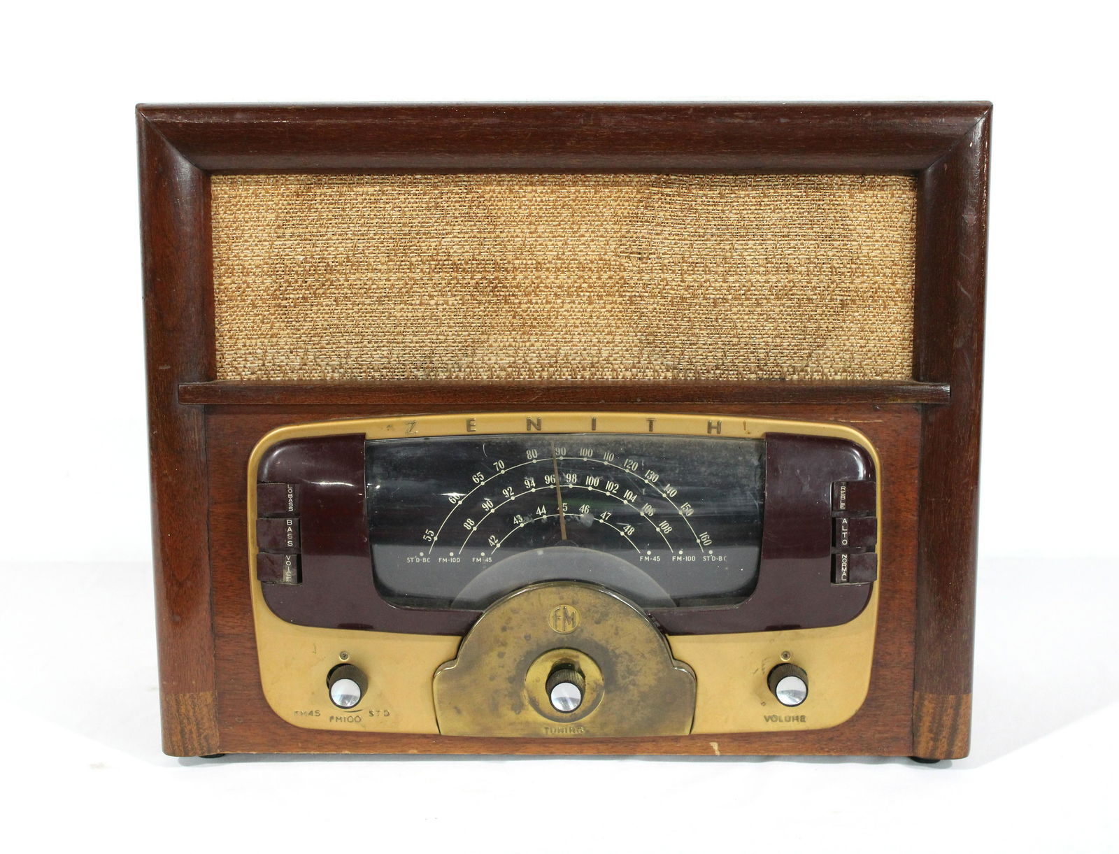 1946 Zenith AM/FM Wooden Radio (1 of 4)