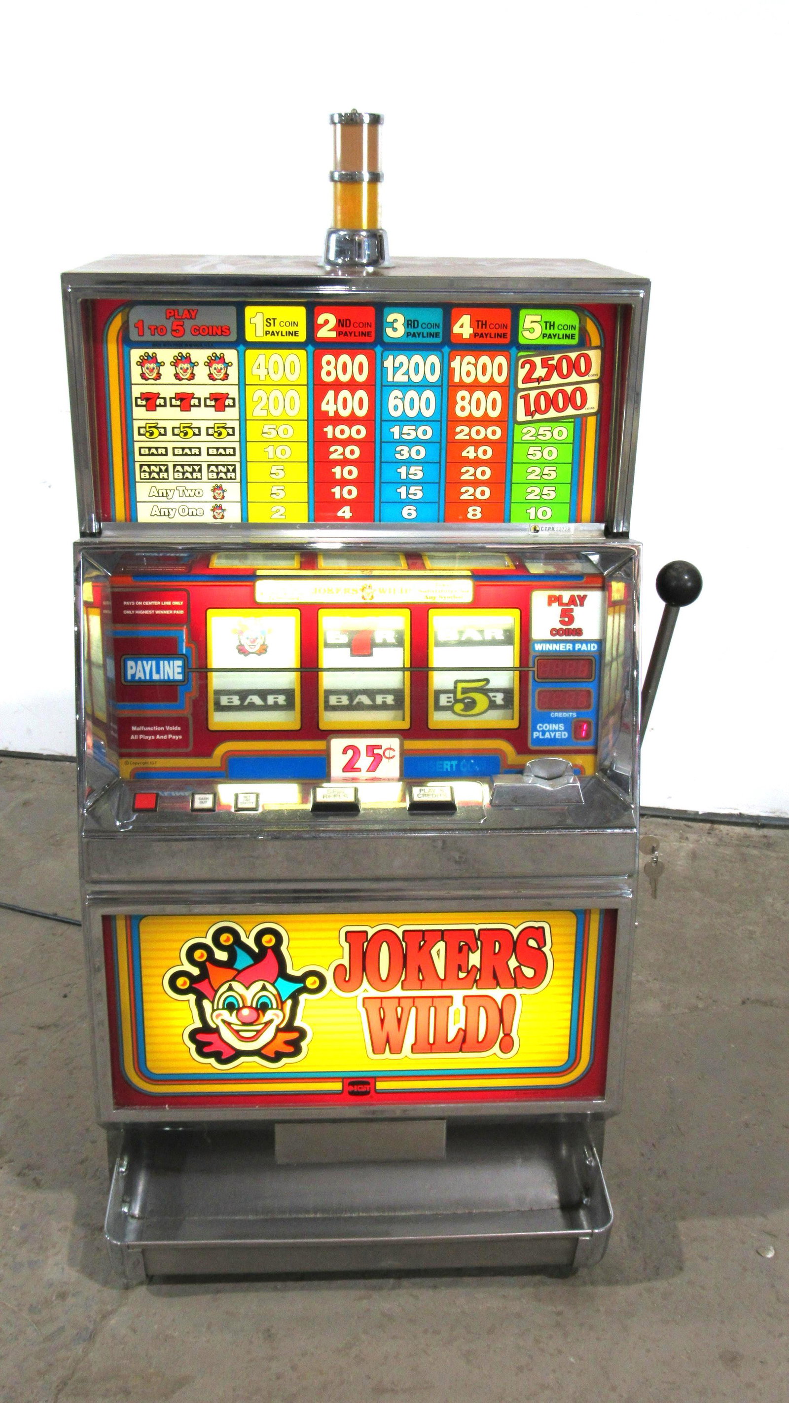 IGT Jokers Wild Coin Operated Slot Machine (1 of 3)