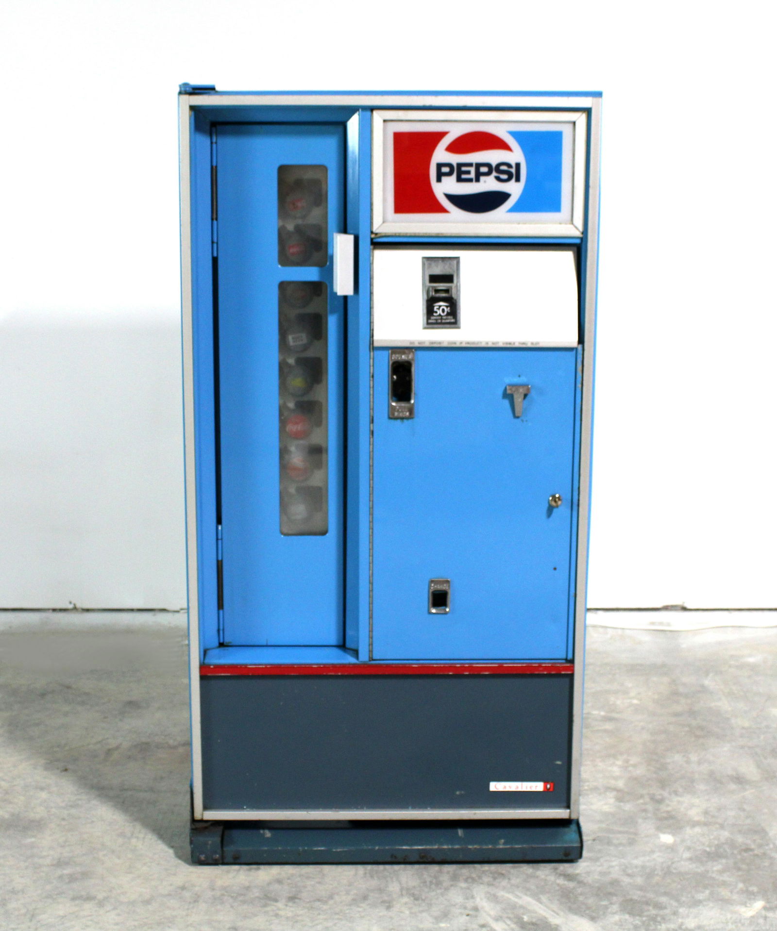 Cavalier USS-64 Pepsi Vending Machine (1 of 10)