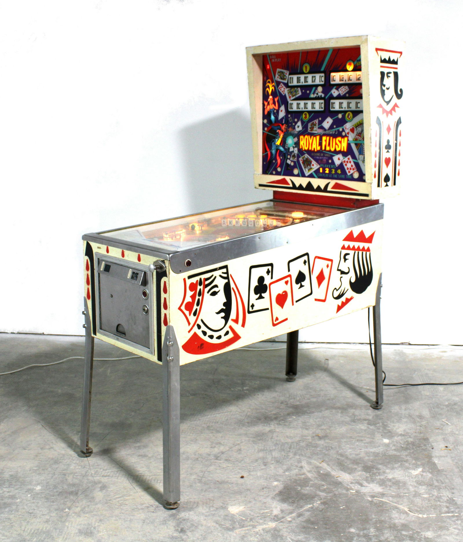 Gottlieb Royal Flush Pinball Machine (1 of 6)