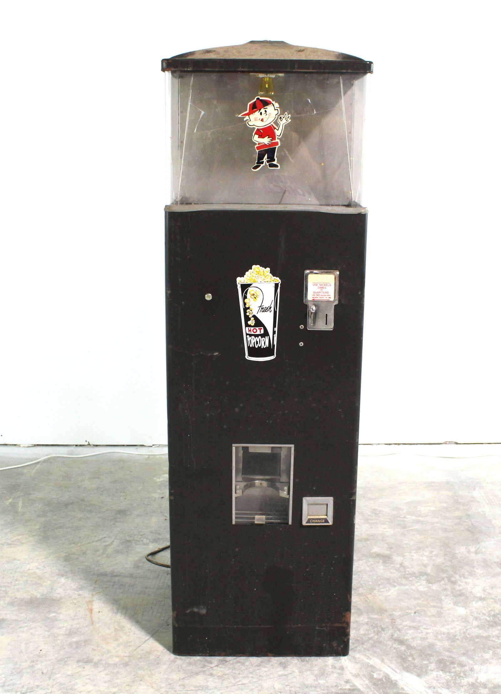 Coin Operated Popcorn Machine (1 of 5)