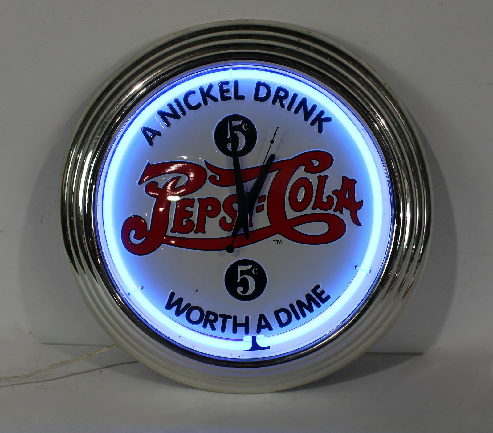 Pepsi Neon Nickel Drink Clock (1 of 3)