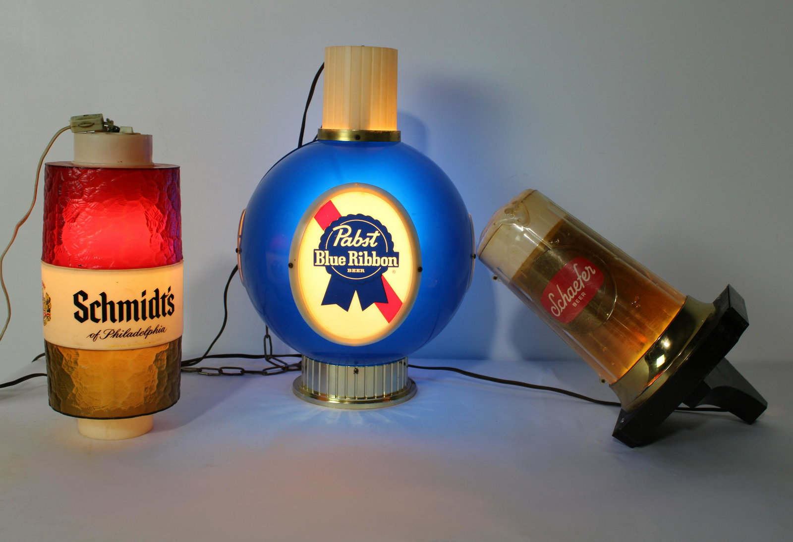 Beer Light Ups Including Pabst Blue Ribbon and Shcaefer: Beer Light Ups Including Pabst Blue Ribbon, Shcaefer and Schmidt's beer. Varying conditions, all are working. This item requires third party shipping or pickup arrangements to be made. Dimensions of P