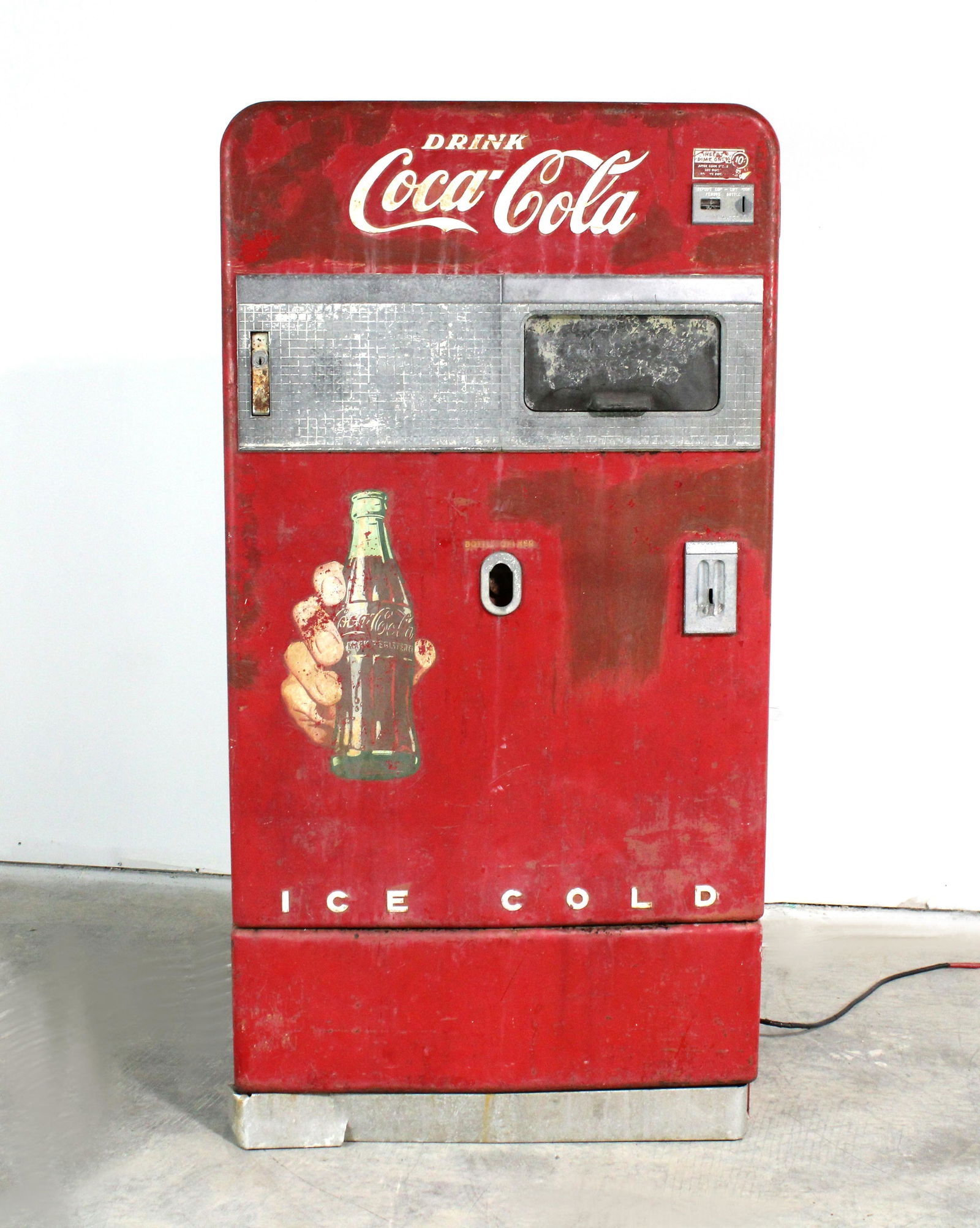 Coca Cola Vendo 83 Vending Machine (1 of 6)