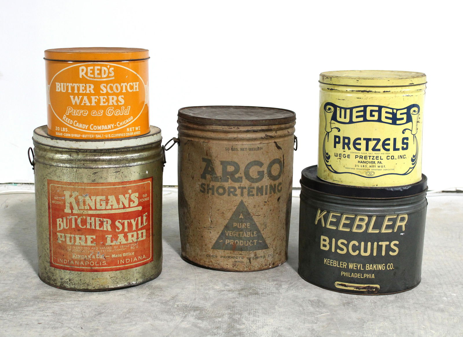 Assorted Biscuit and Pretzel Tins (1 of 1)