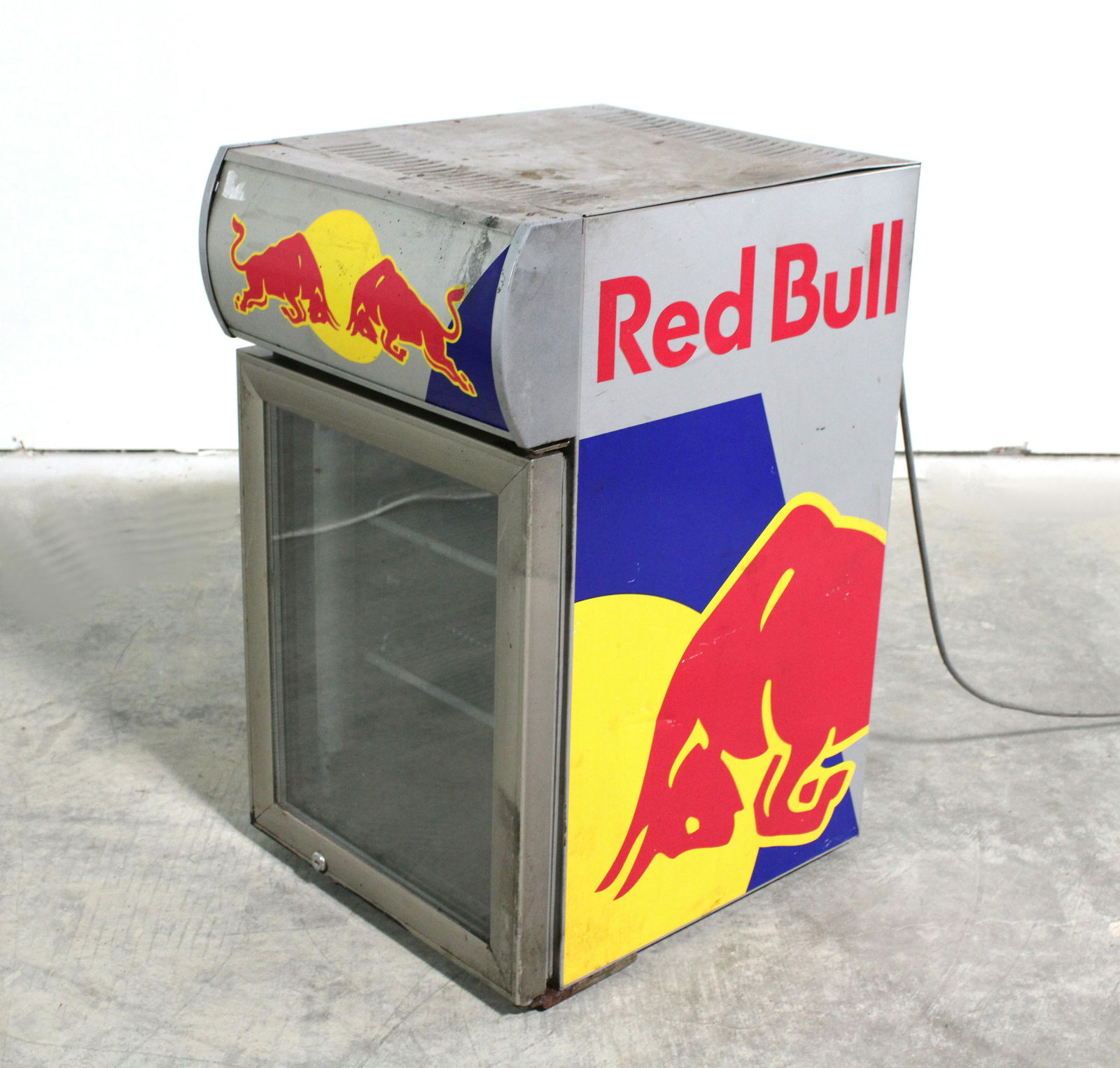 Red Bull Table Top Fridge (1 of 2)