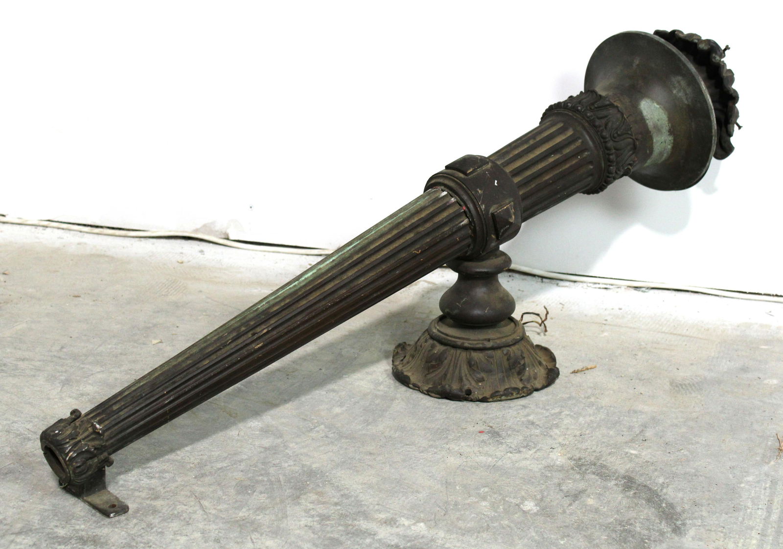 Ornate Cast Iron Outdoor Light Torch (1 of 3)