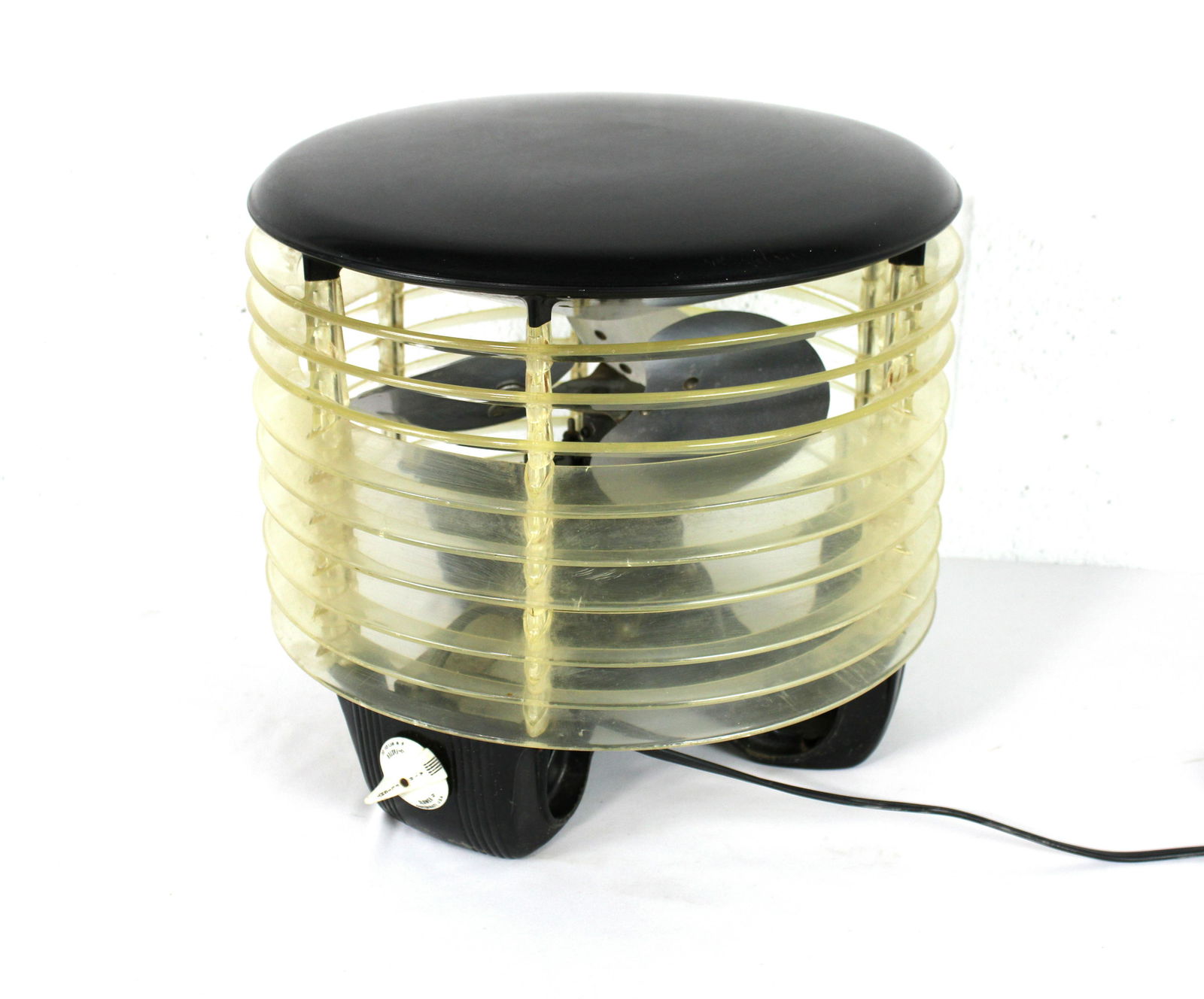 W.W. Welch Company, Air Flight Hassock Fan (1 of 4)