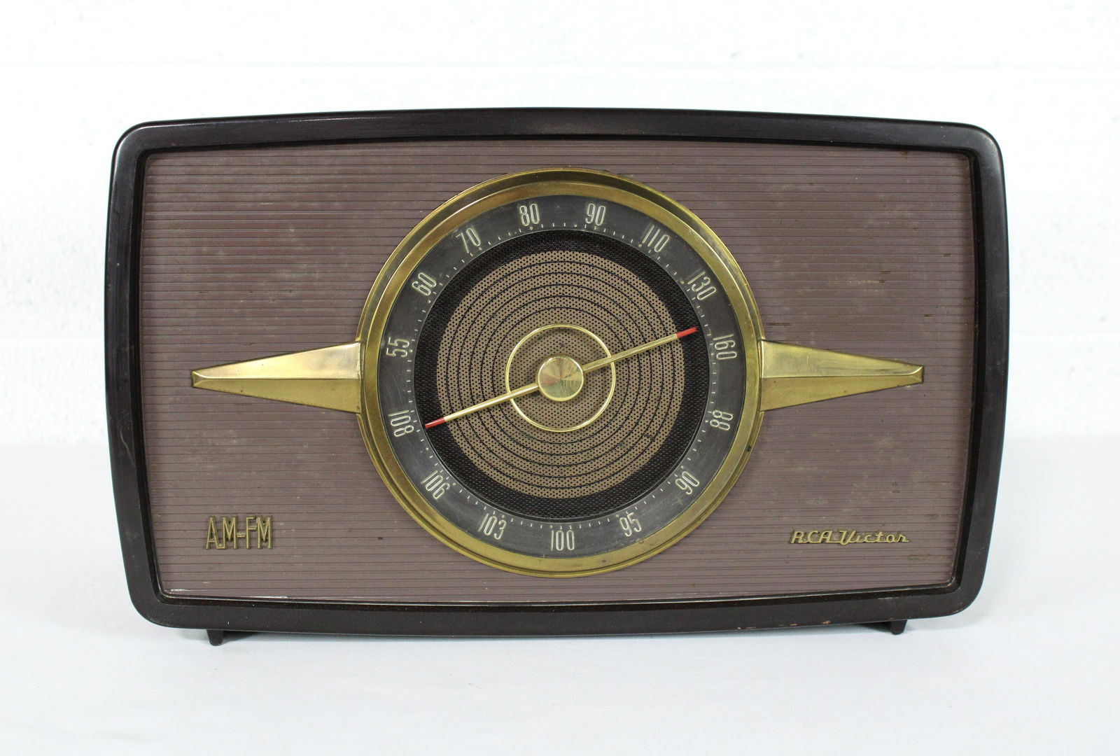 RCA Victor Golden Throat AM/FM Radio, 1950s (1 of 4)