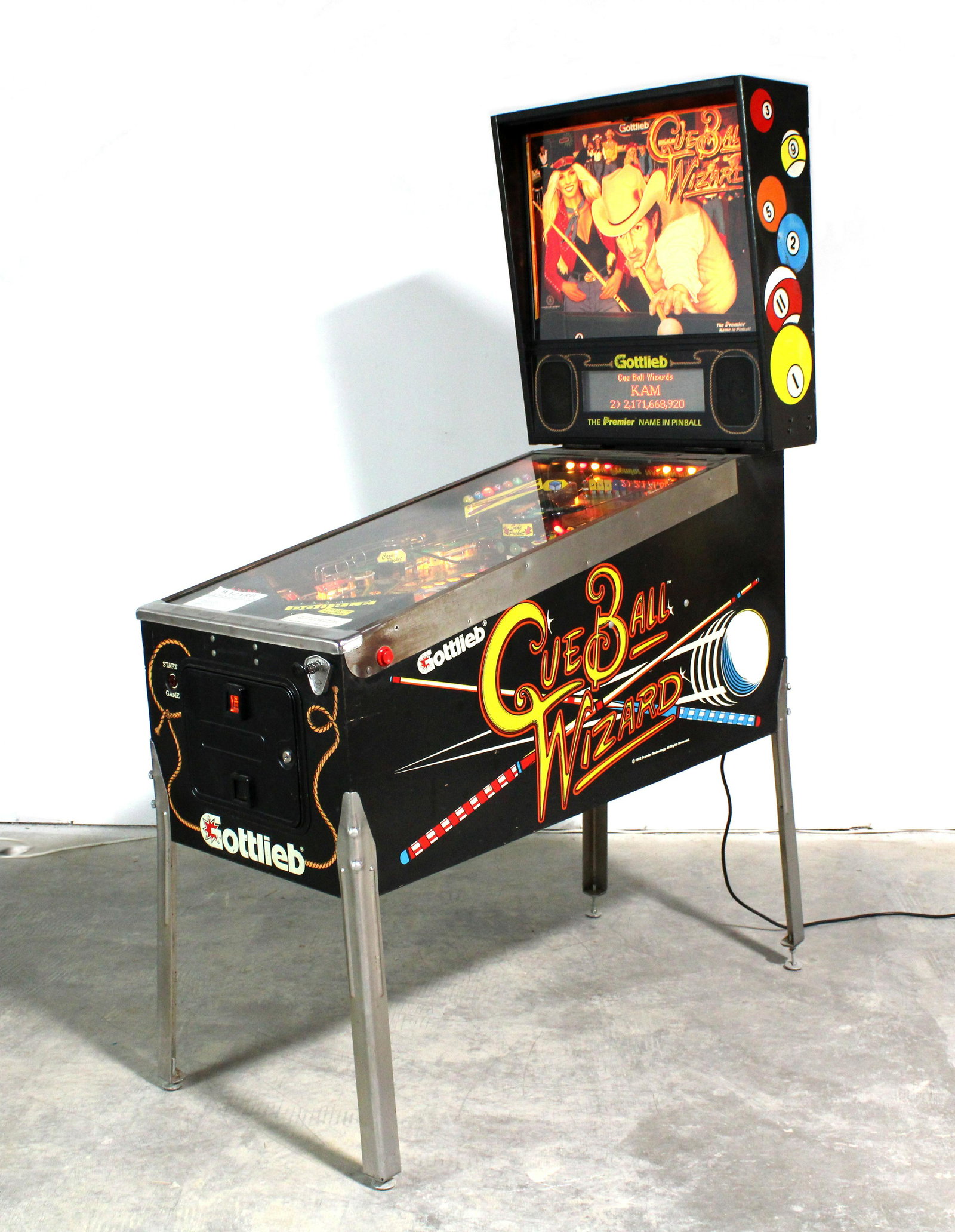 Gottlieb Cue Ball Wizard Pinball Machine (1 of 8)