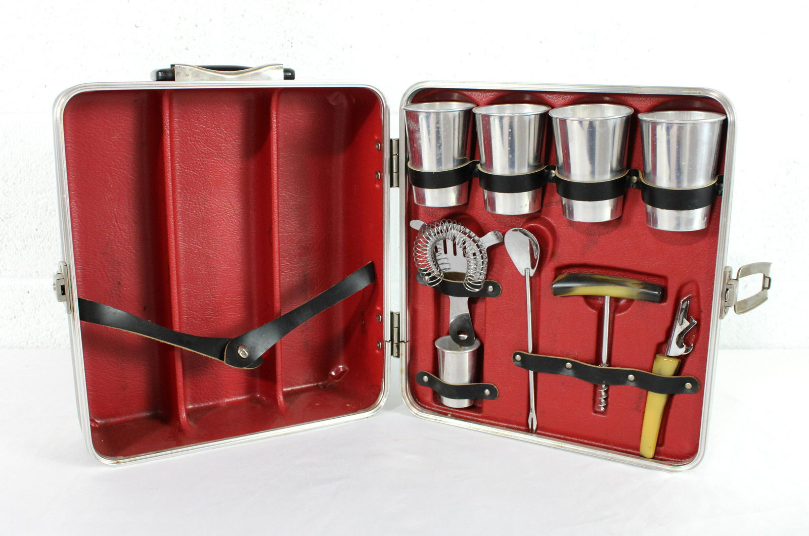 Three-Bottle Travel Bar Kit (1 of 2)