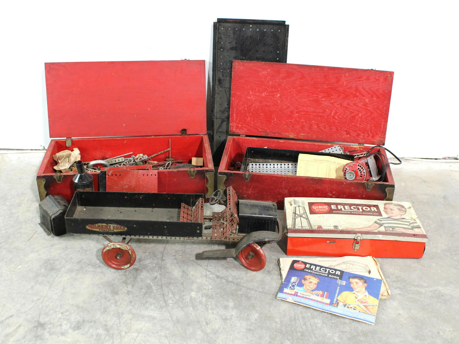 Gilbert Toys Erector Sets in Wooden Boxes (1 of 6)