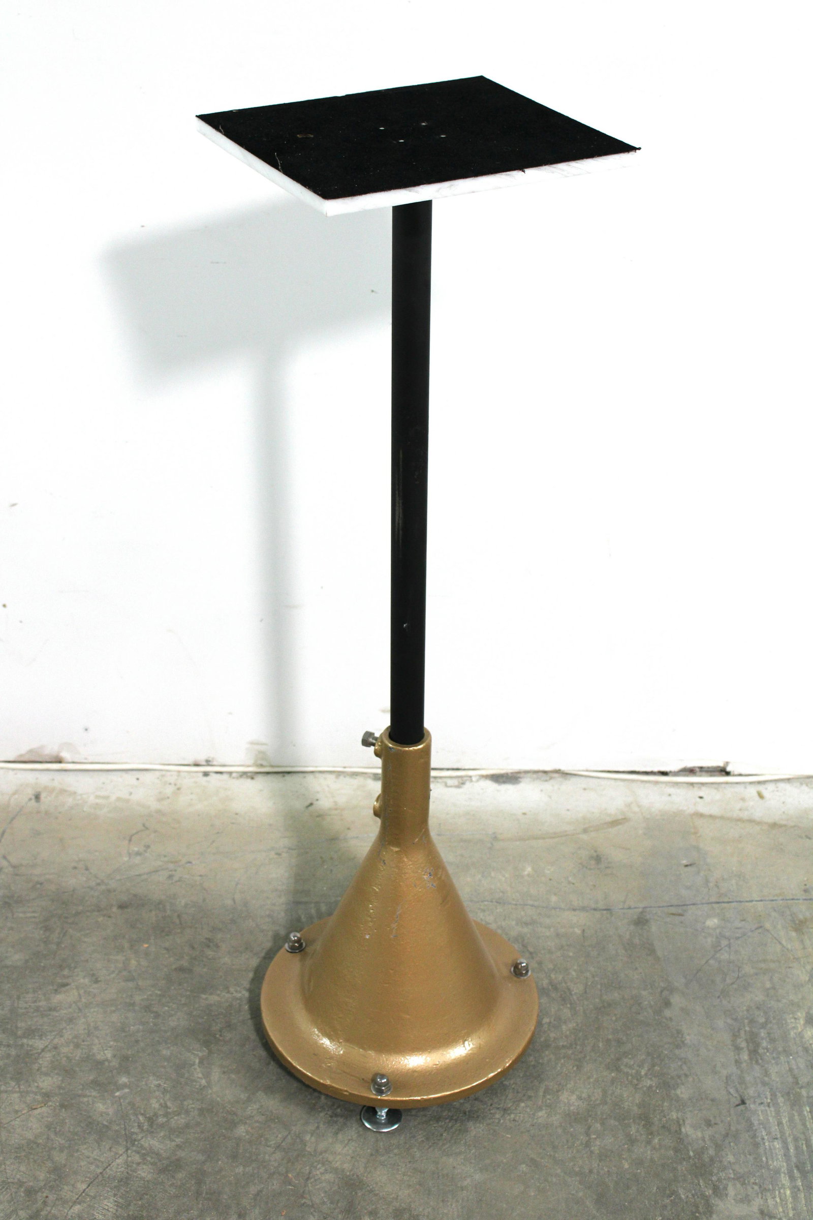 Custom Cast Iron Base Stand for Coin Op Arcades: Custom Cast Iron Base Stand for Coin Op Arcades. This item requires third party shipping or pickup arrangements to be made. Dimensions: 39.5 x 11 x 10