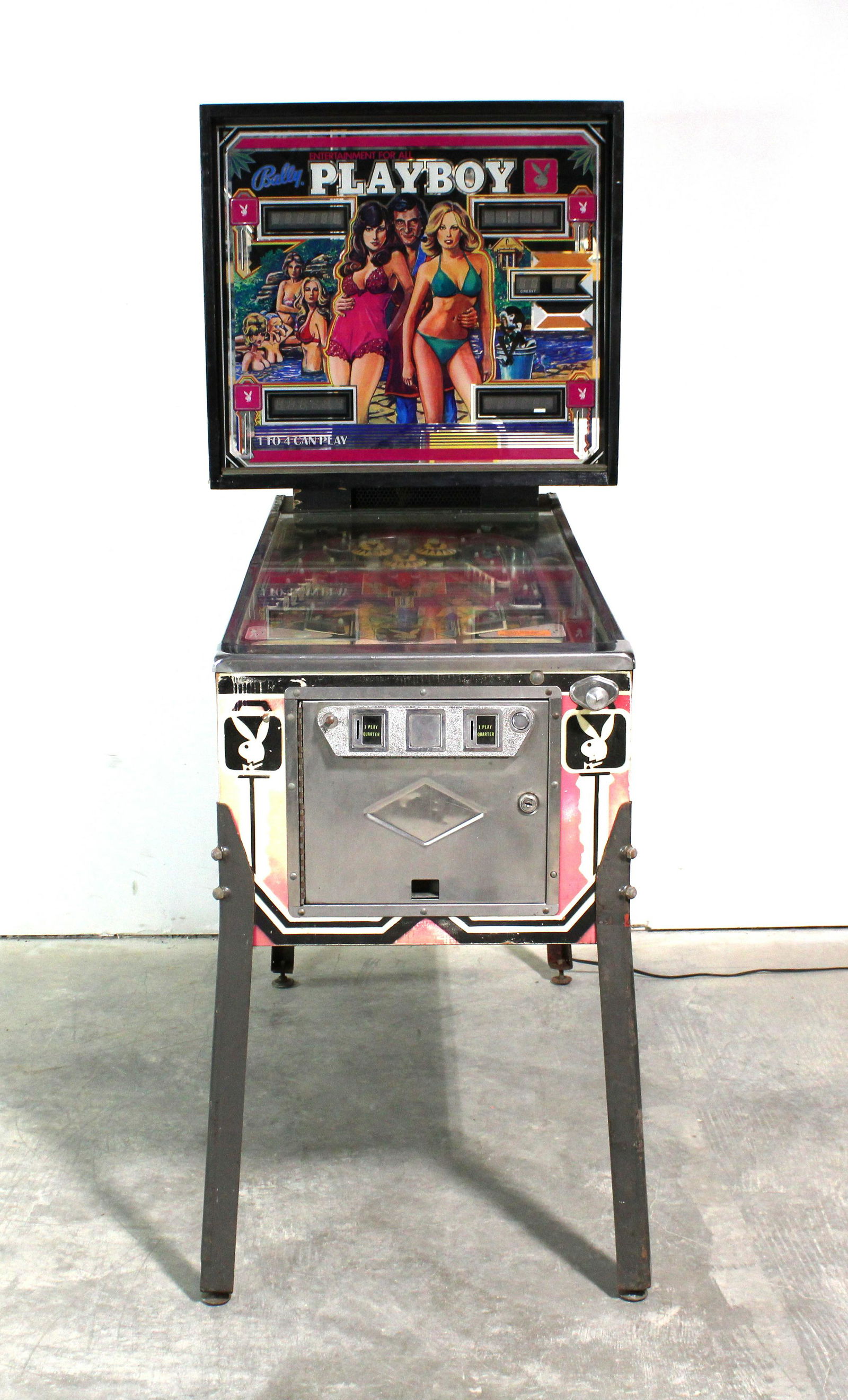 Bally Playboy Pinball Machine (1 of 9)