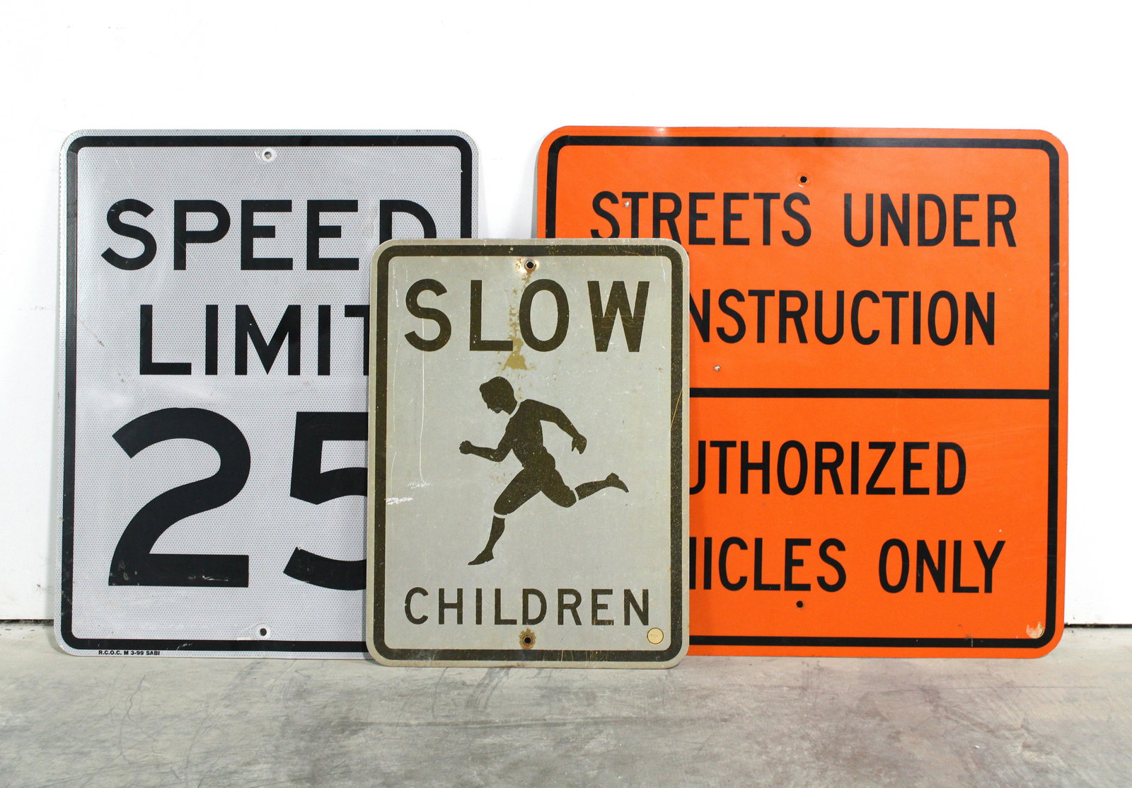 Metal Street Signs incl. Speed Limit (1 of 1)
