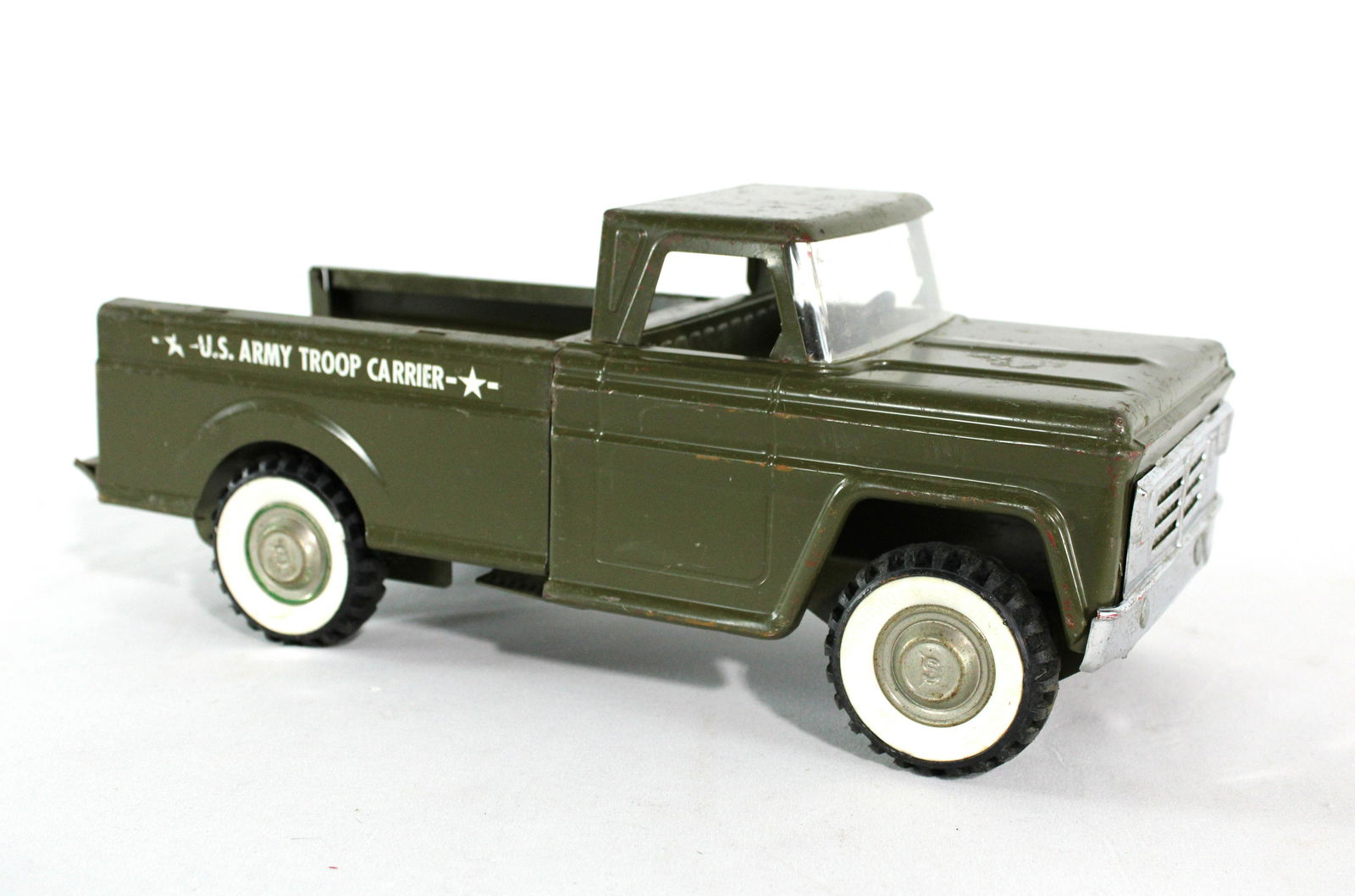 Structo Pressed Steel Army Truck (1 of 3)