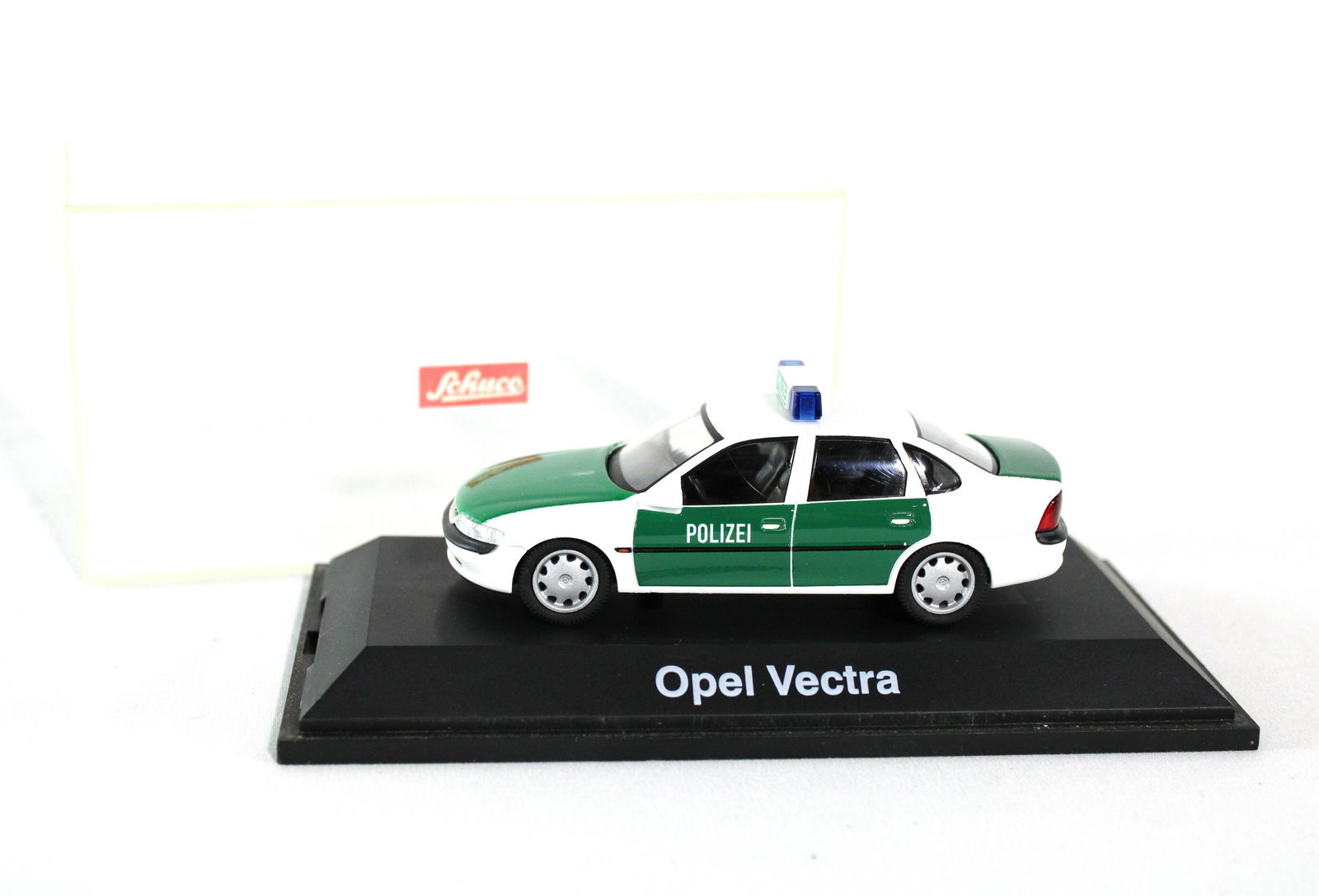 Schuco Opel Vectra Police Car in Case (1 of 3)
