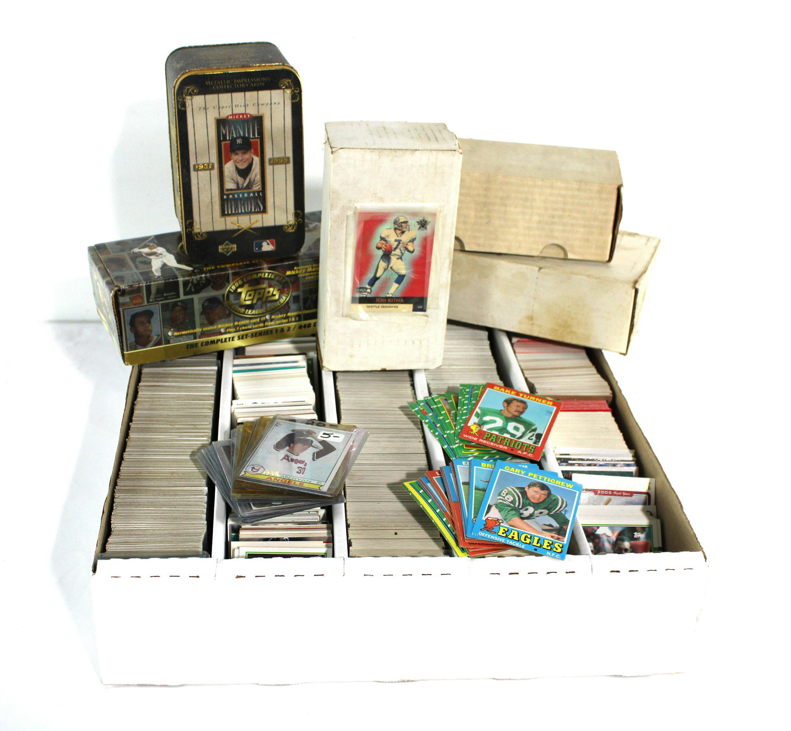 Assorted Football / Baseball Cards incl. Topps (1 of 2)