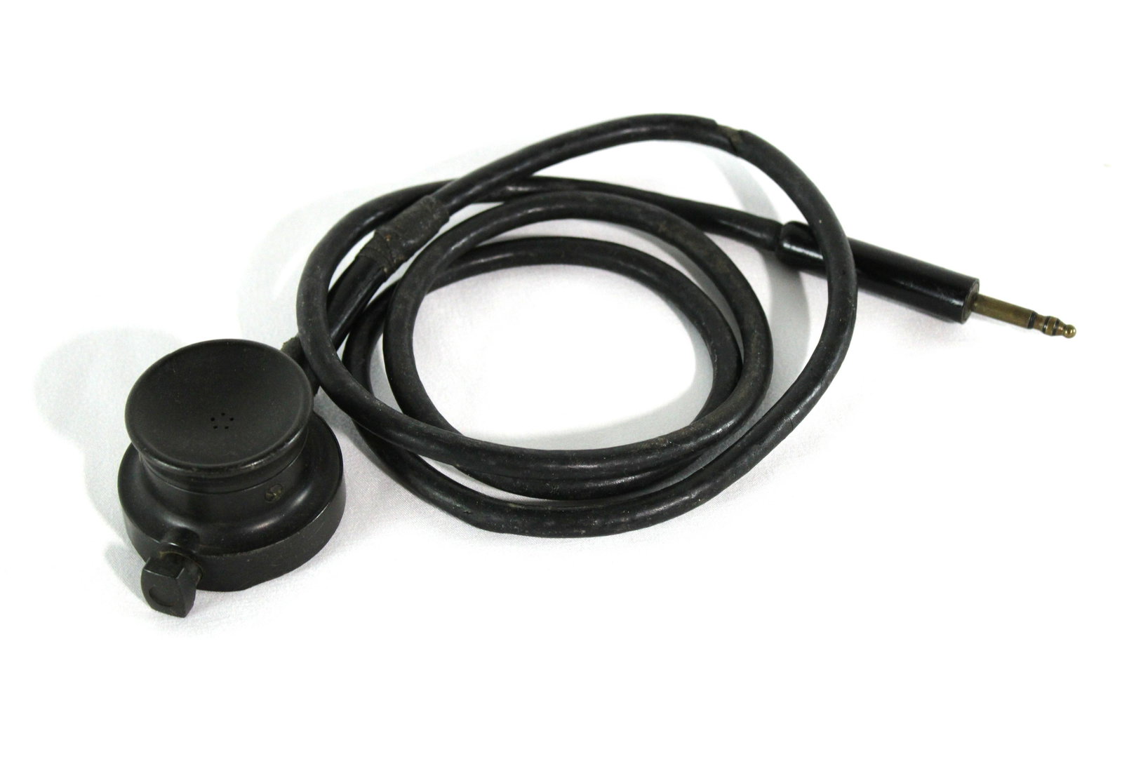 WW2 U.S. Pilot's Microphone, Aviometer Type 9044: WW2 U.S. Pilot's Microphone, Aviometer Type 9044. In-house shipping available.