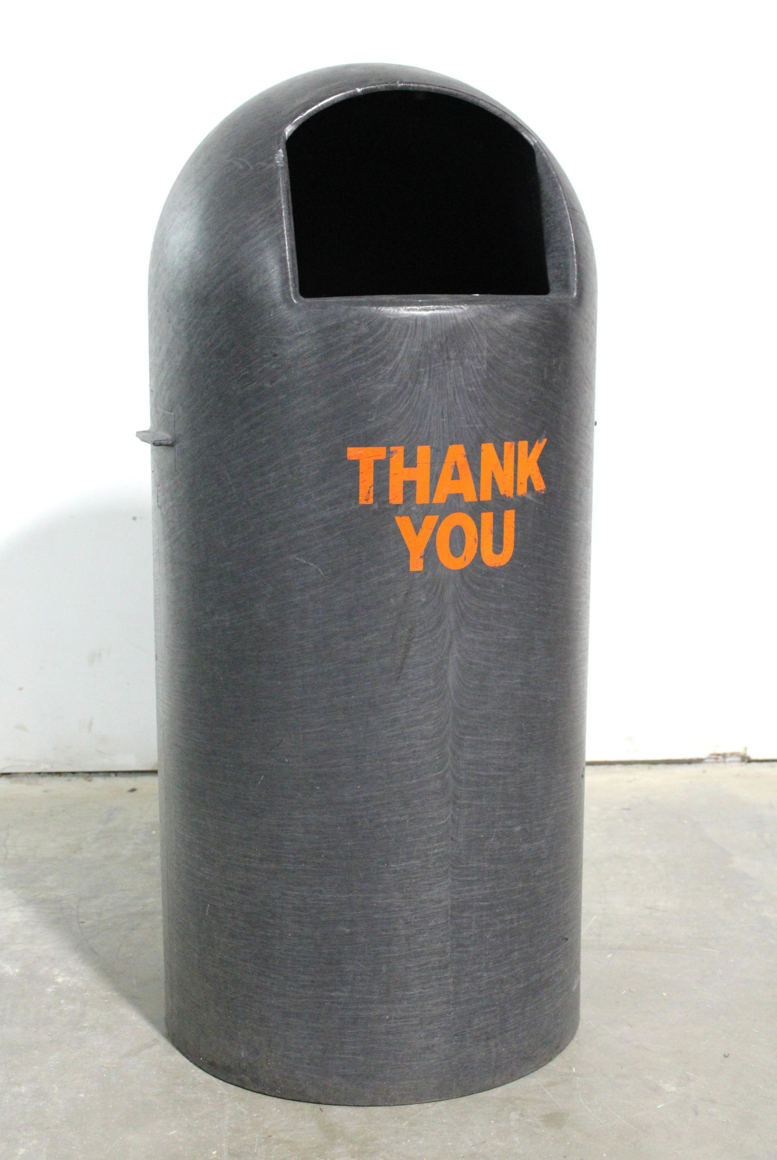 Indoor / Outdoor Trashcan Shell (1 of 1)