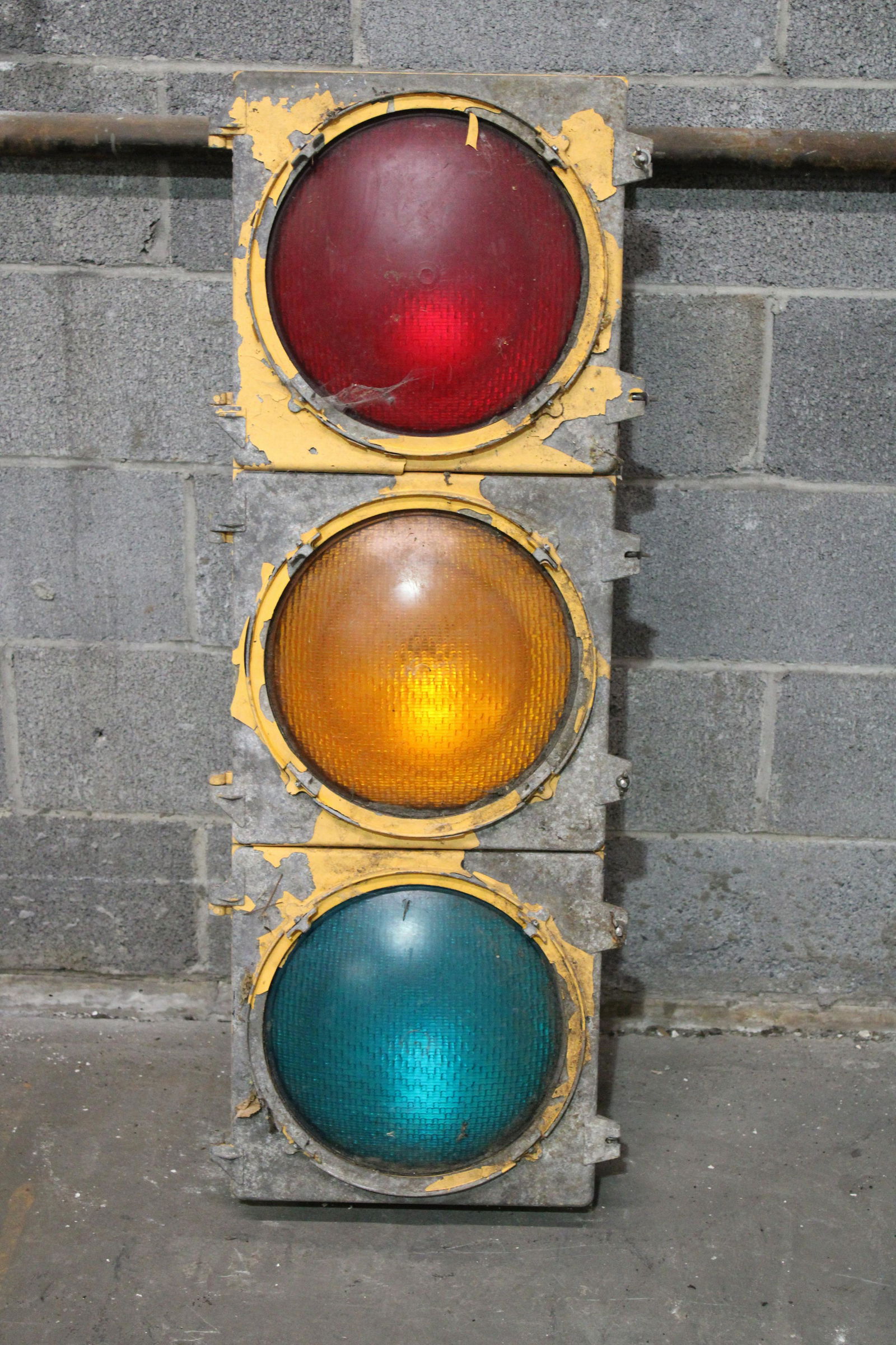 Vintage Traffic Light (1 of 2)