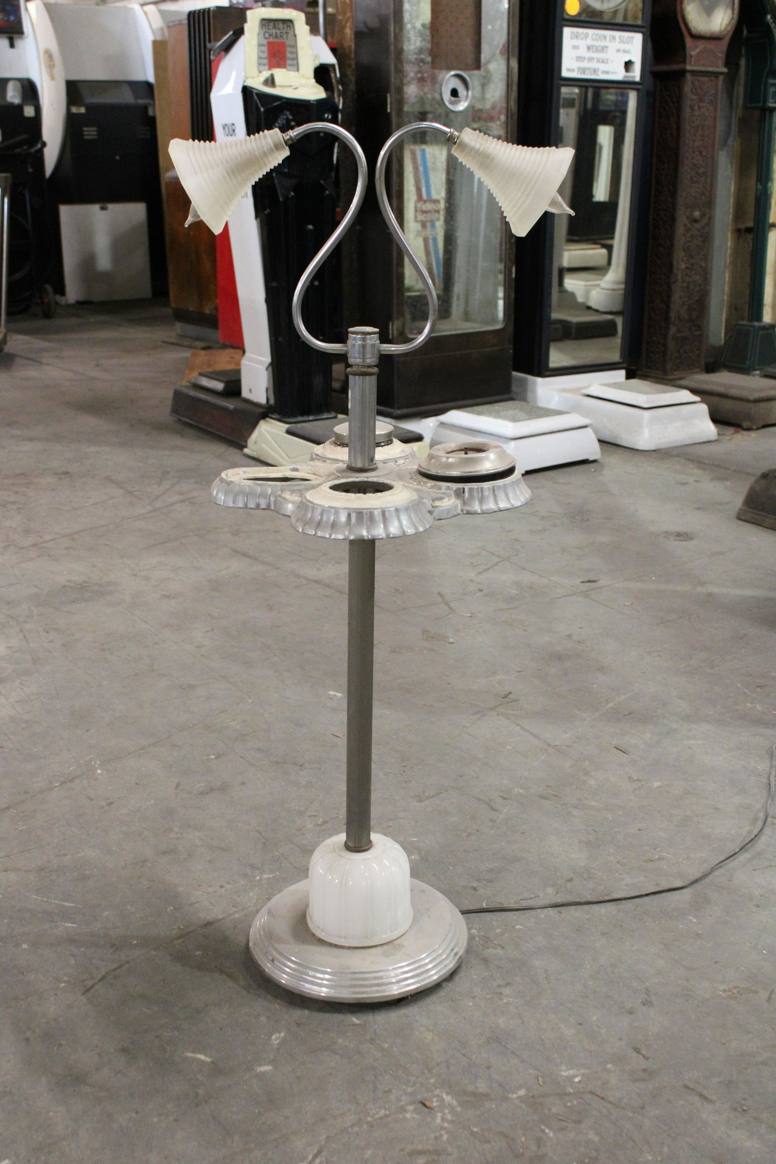 Art Deco Smoking Stand (1 of 1)