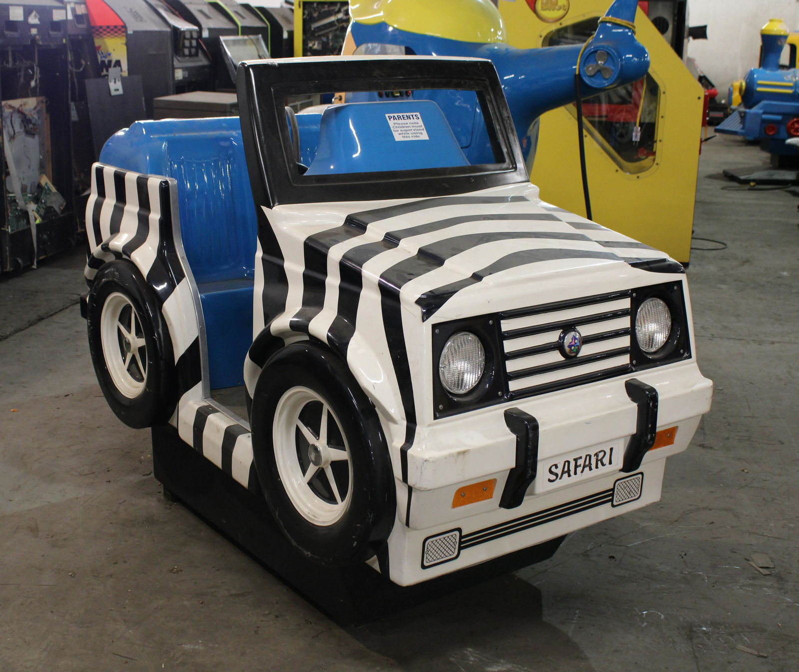 Safari Coin Op Kiddie Ride: Safari Coin Op Kiddie Ride. As found.