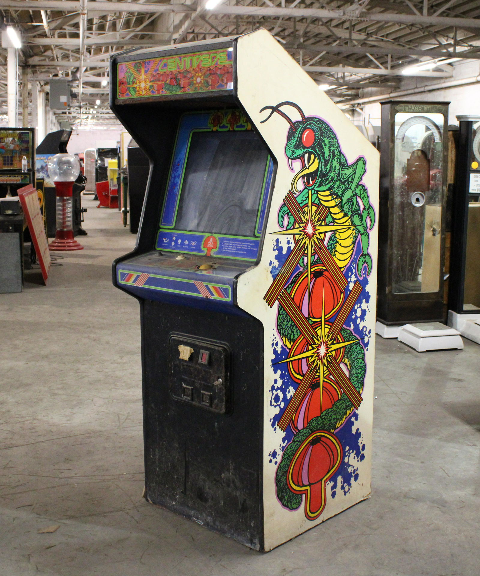 Atari Centipede Arcade Machine (1 of 3)