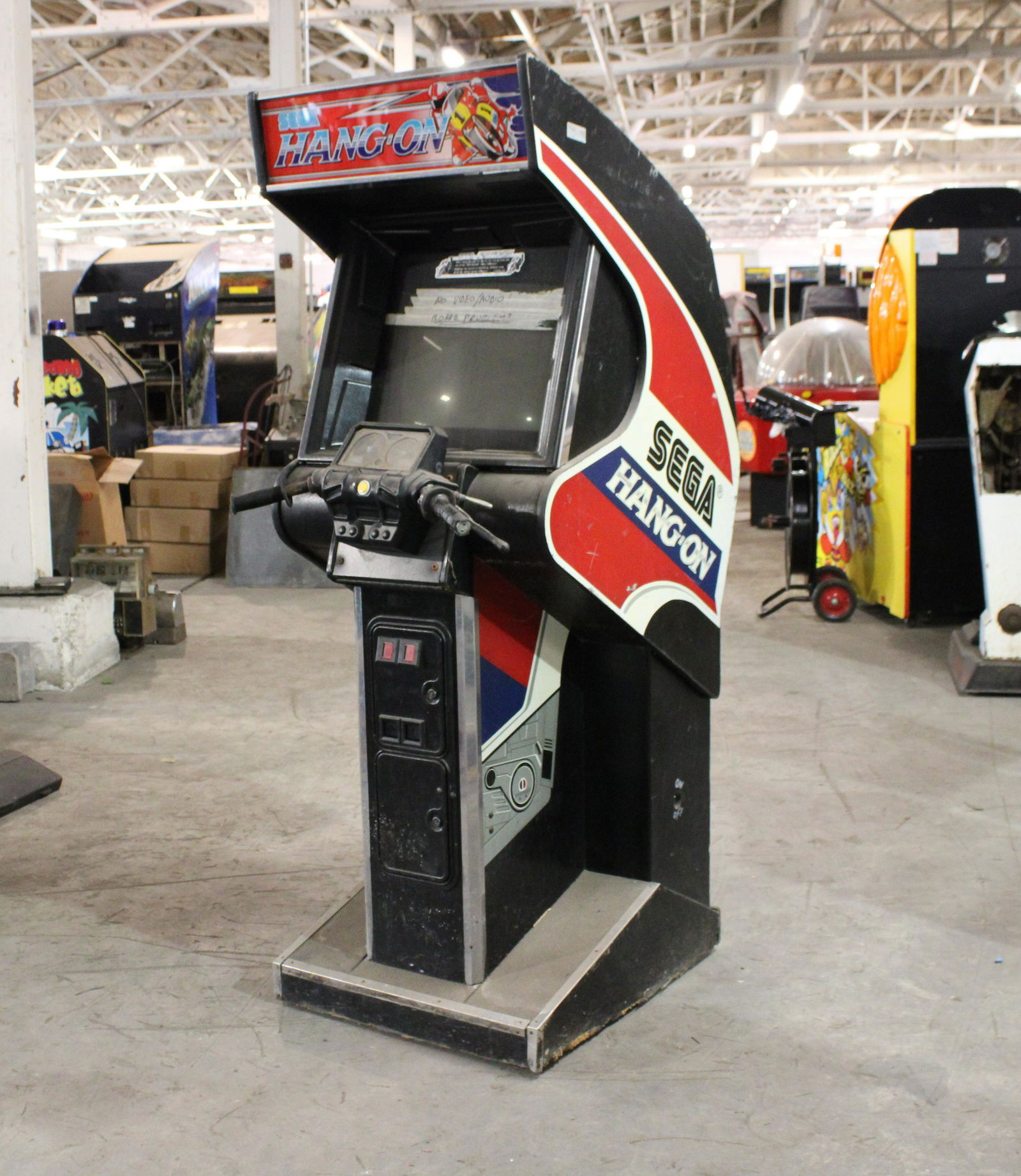 Sega Hang On Arcade Game: Sega Hang On Arcade Game. For parts or restoration.