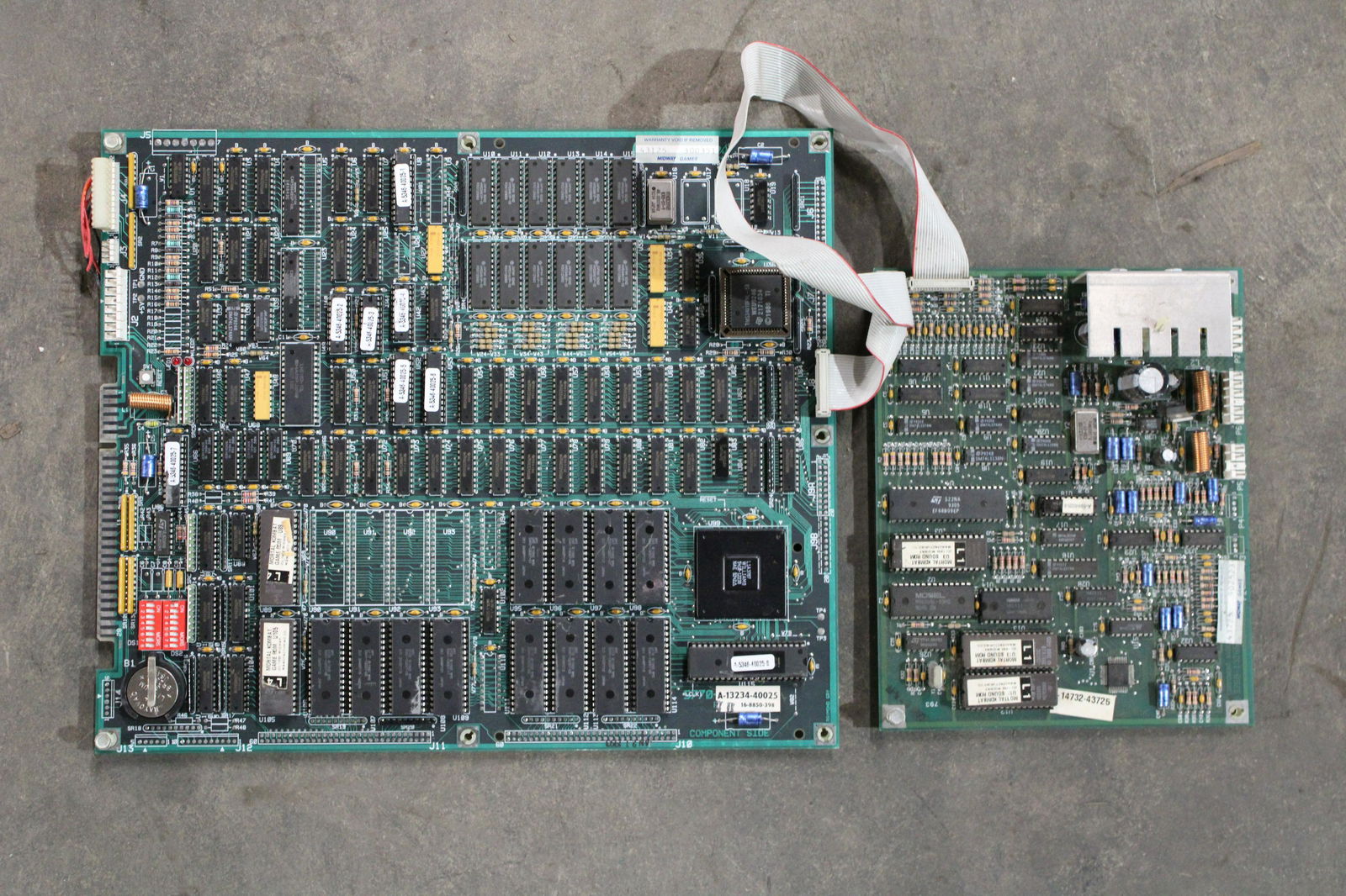 Midway Mortal Kombat Board with Sound Board (1 of 1)