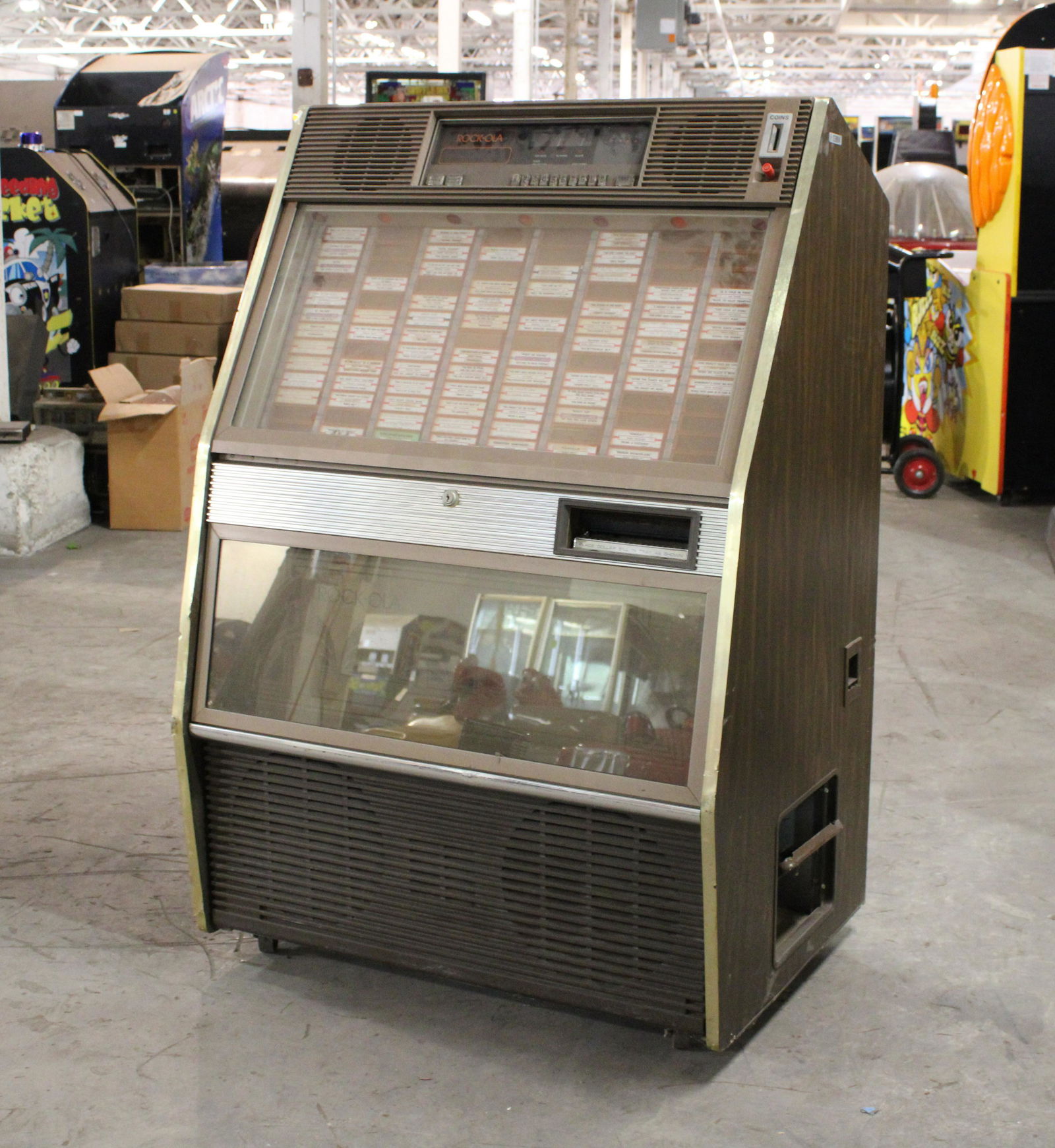 Rockola Model 494 Jukebox (1 of 3)