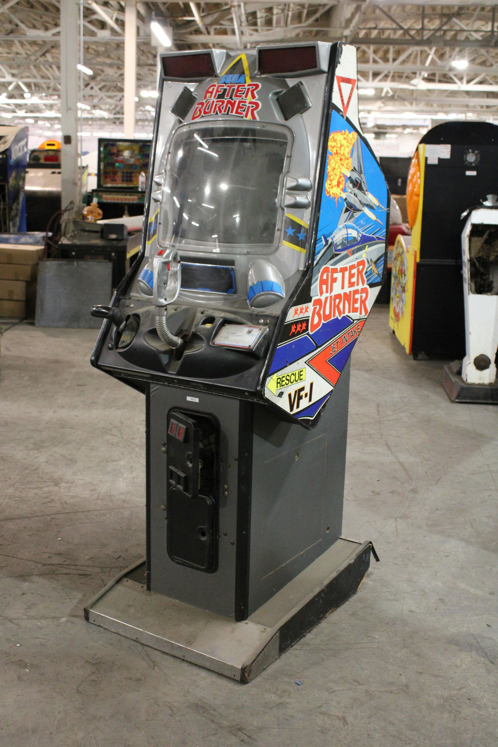 Sega After Burner Arcade Game (1 of 3)