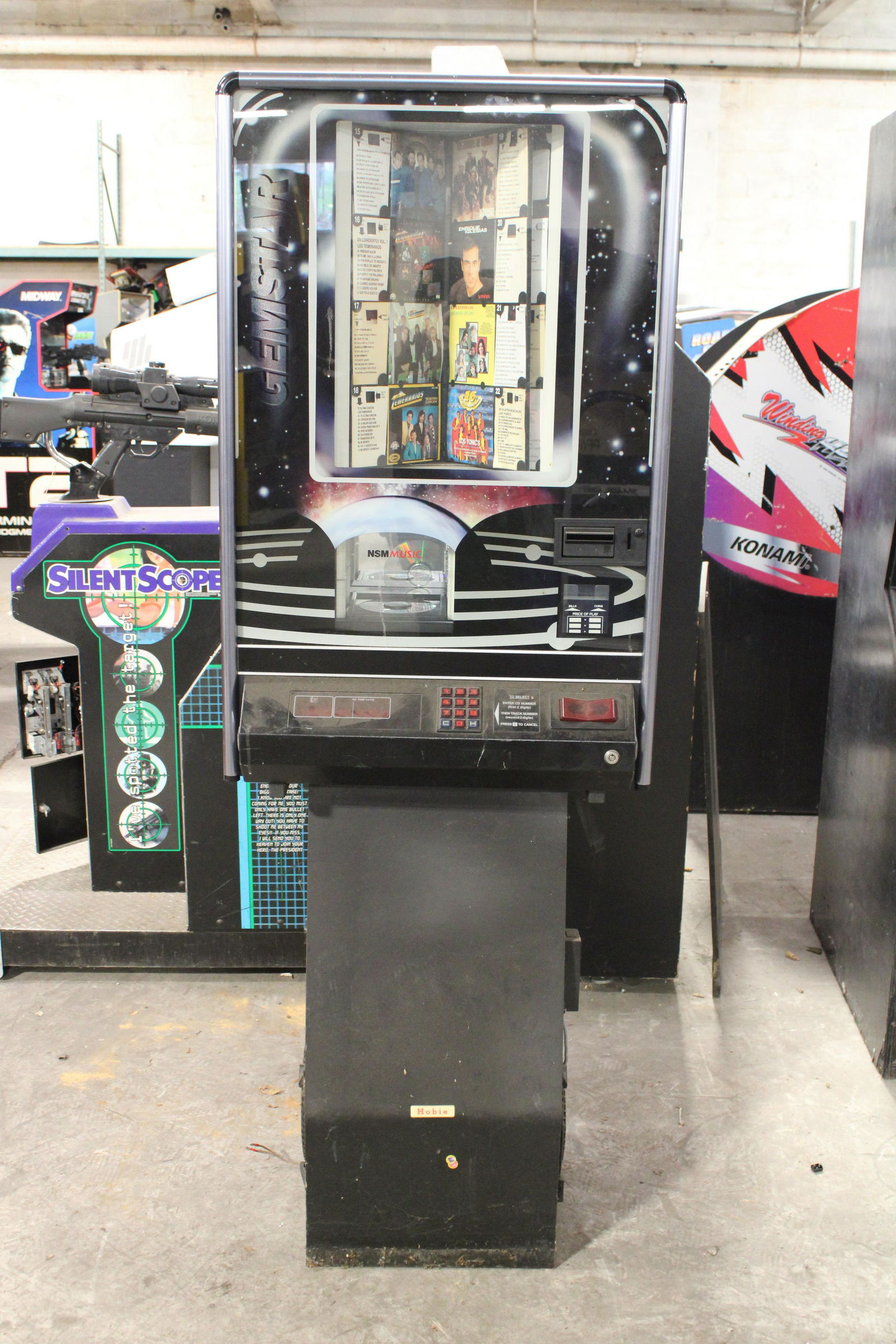 NSM Gemstar CD Jukebox on Stand (1 of 2)