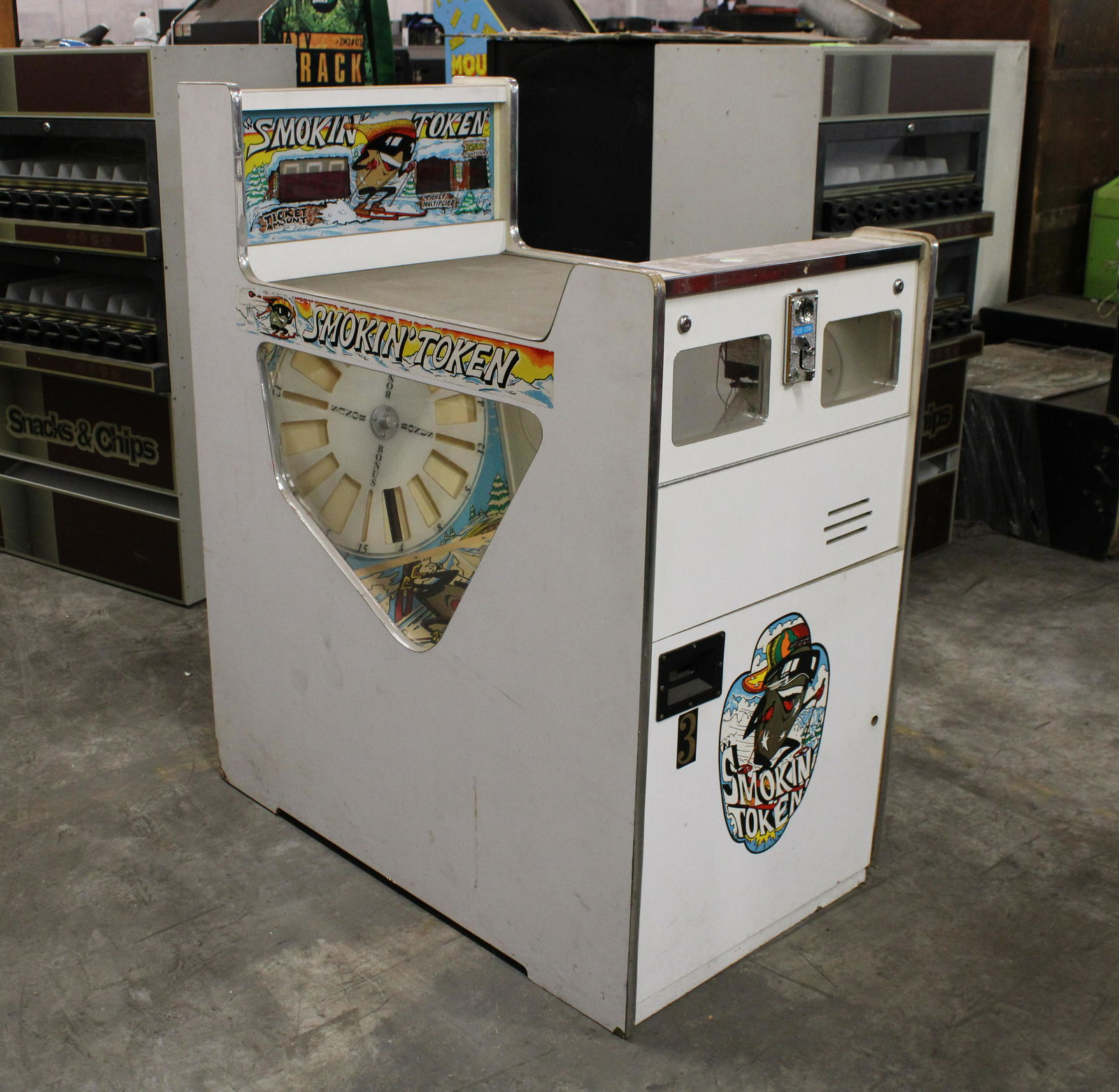 Smokin' Token Ticket Arcade Machine (1 of 2)