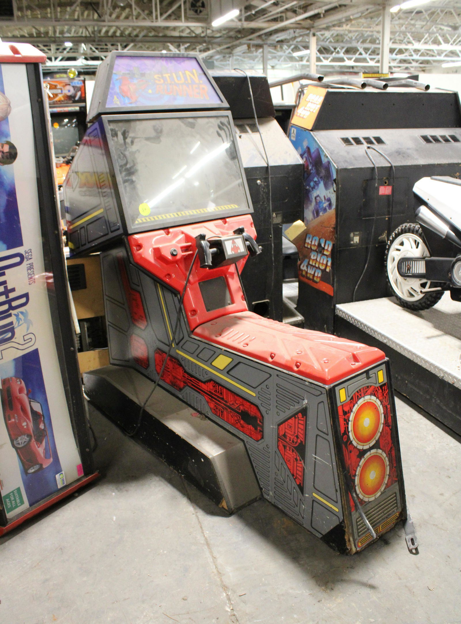 Midway Stun Runner Arcade Machine (1 of 3)