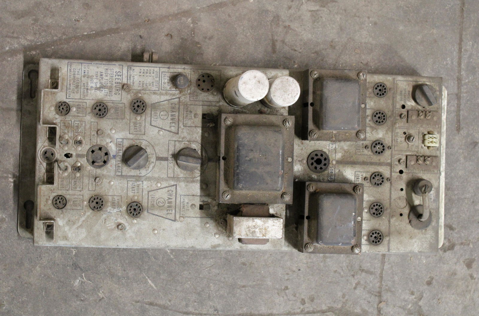 Seeburg Jukebox Amplifier (1 of 3)