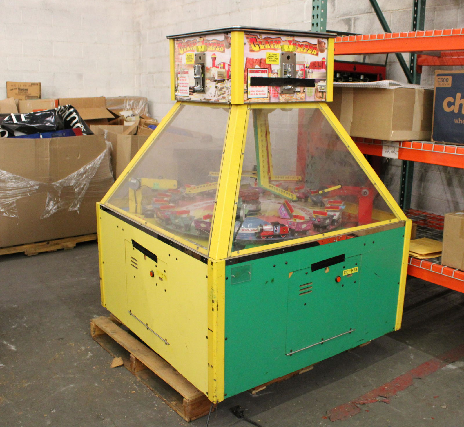 Claim Jumper Prize Arcade Machine (1 of 3)