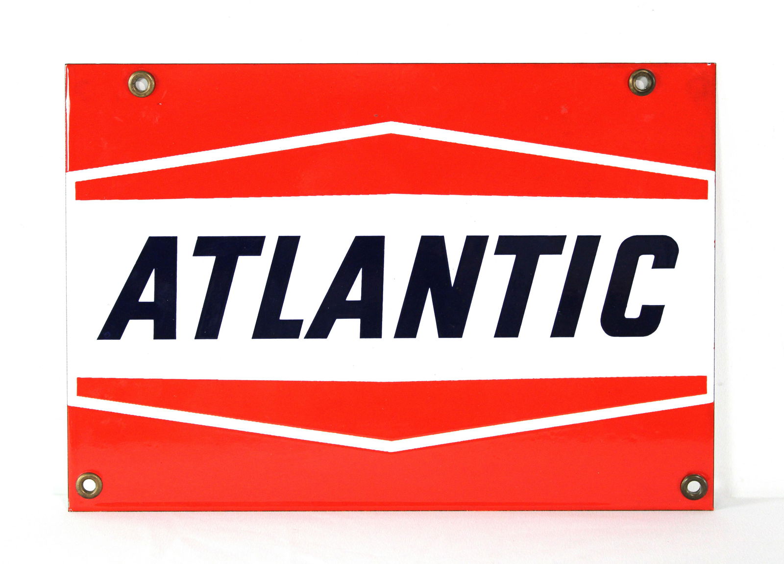 Porcelain Atlantic Pump Plate (1 of 2)