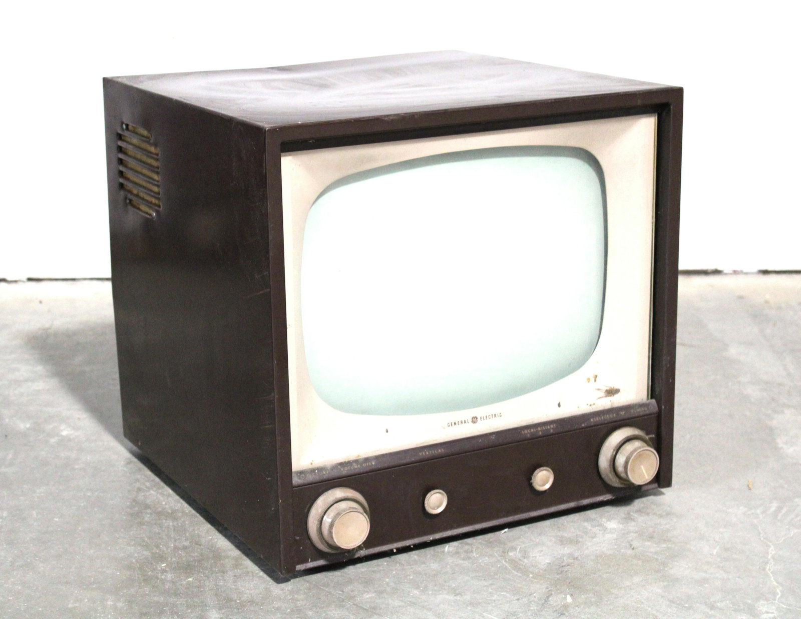 Mid Century General Electric Television (1 of 2)