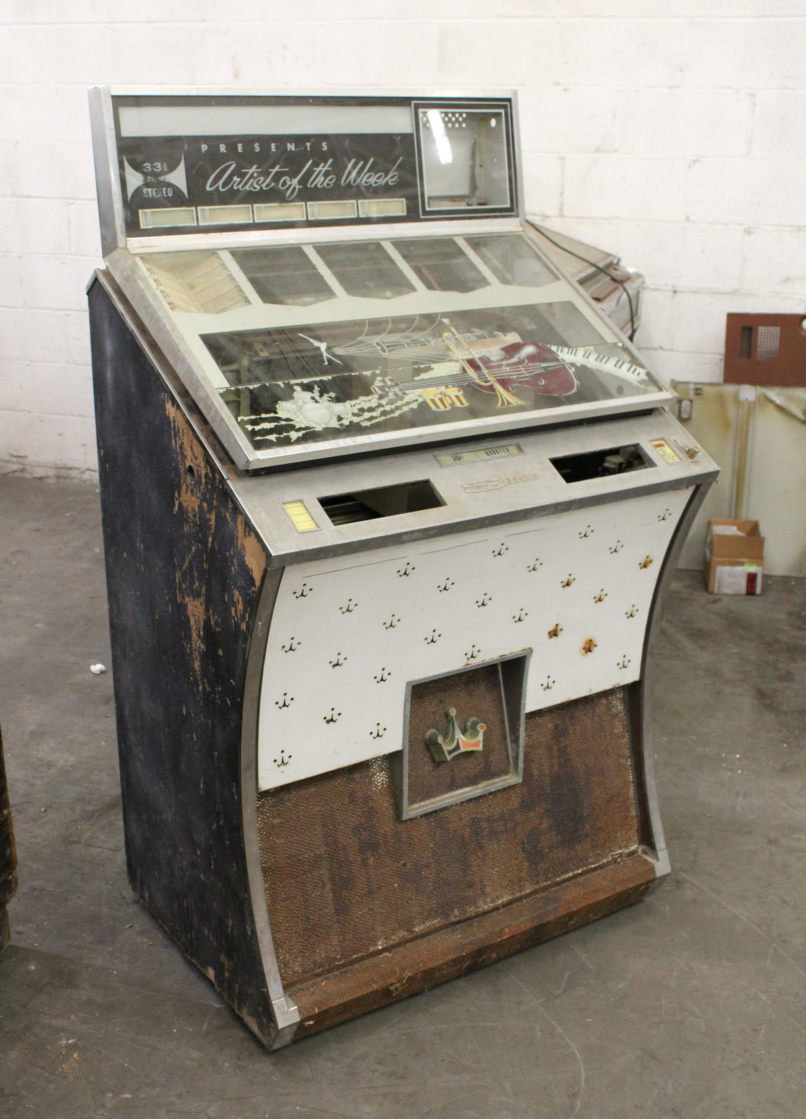 Seeburg Jukebox, 1960s: Seeburg Jukebox, 1960s. Incomplete for parts or repair.