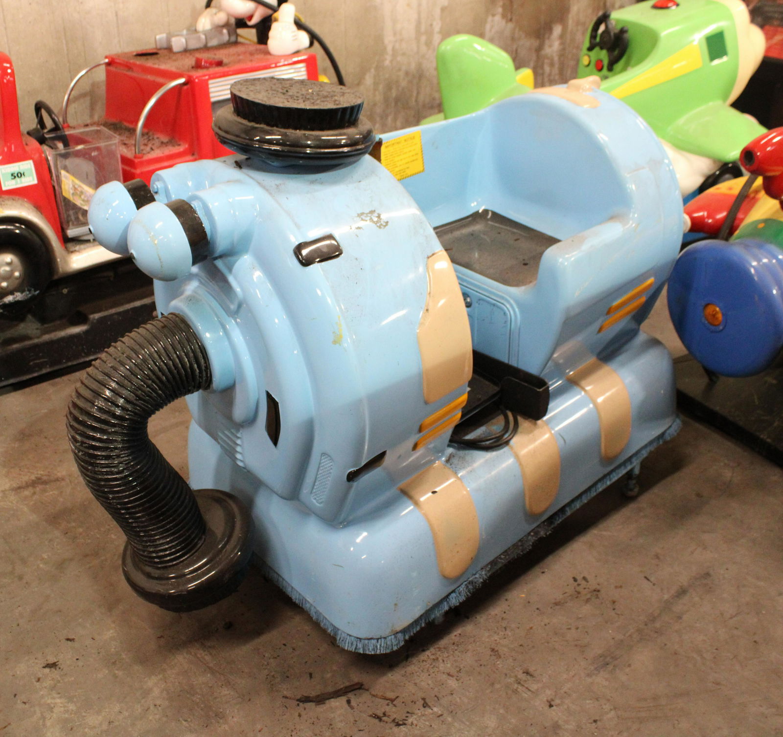 NuNu Coin Op Kiddie Ride: NuNu Coin Op Kiddie Ride. As found, untested.