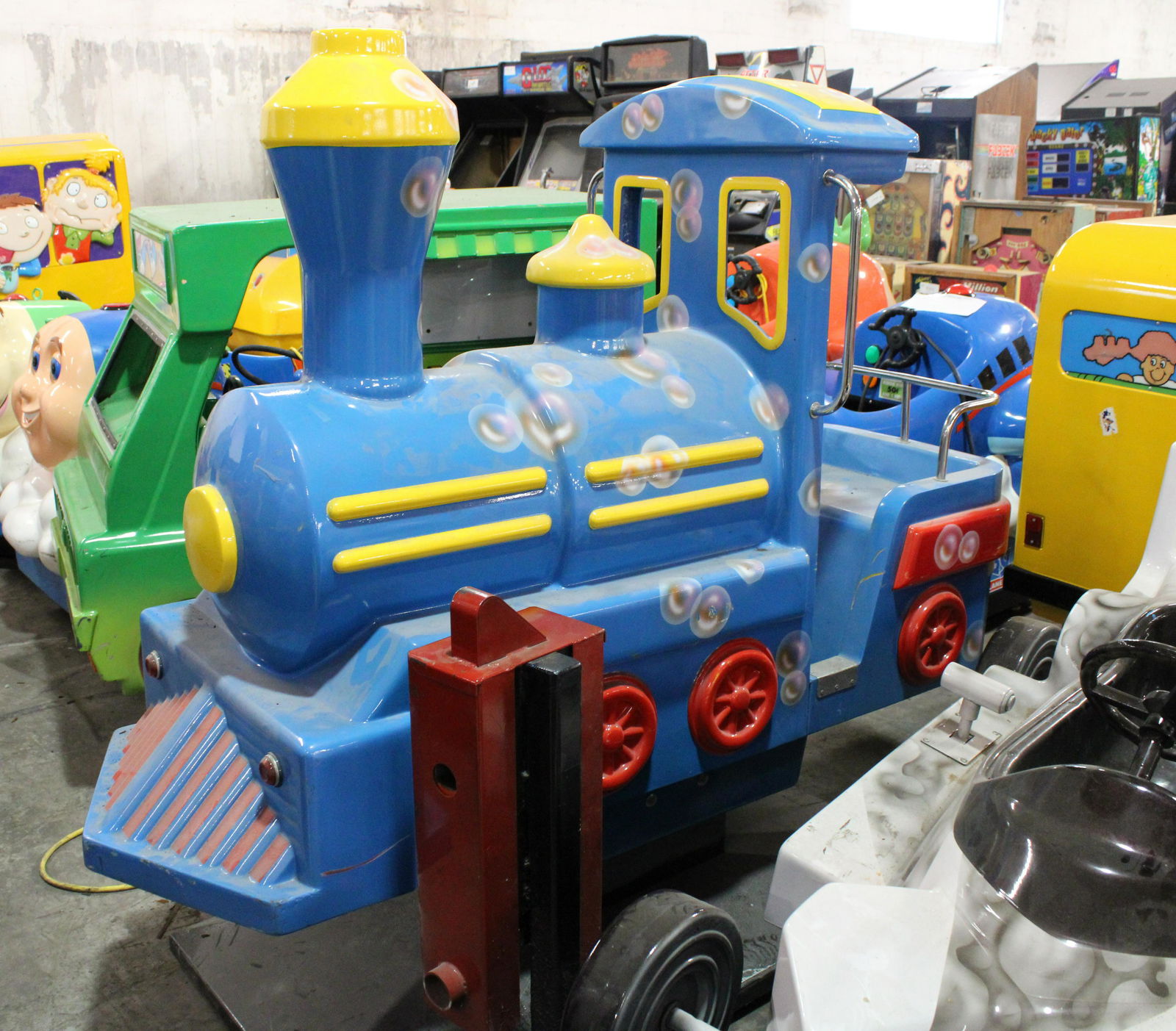 Bubble Train Coin Op Kiddie Ride: Bubble Train Coin Op Kiddie Ride. As found, untested.